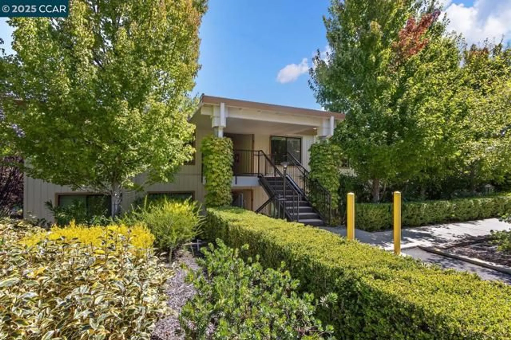 Property Slideshow image 1 of 60 | 1209 running springs rd apt 3, Walnut Creek, CA, 94595