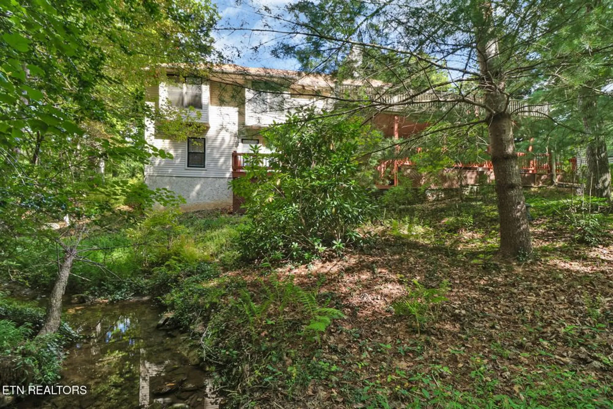 Property Slideshow image 42 of 54 | 104 flossmoor cir, Crossville, TN, 38558