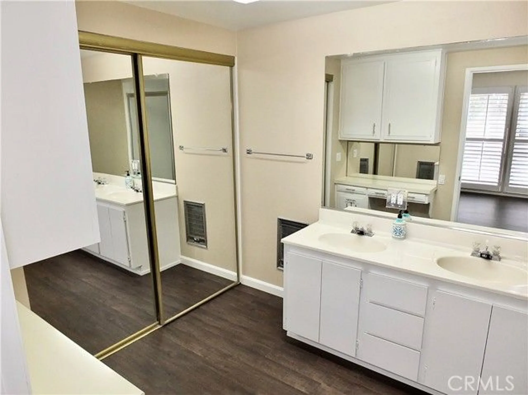 Property Slideshow image 26 of 66 | 1891 mckinney way apt 26b, Seal Beach, CA, 90740