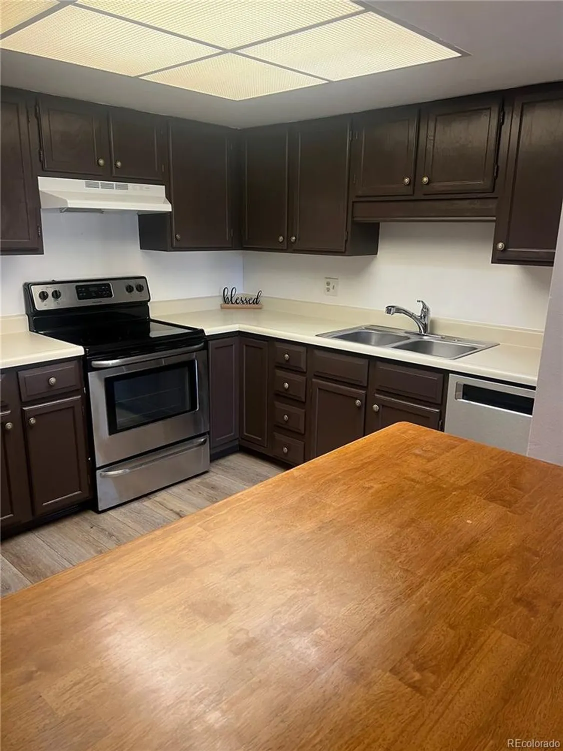 Property Slideshow image 3 of 19 | 13992 e marina dr 303, Aurora, CO, 80014