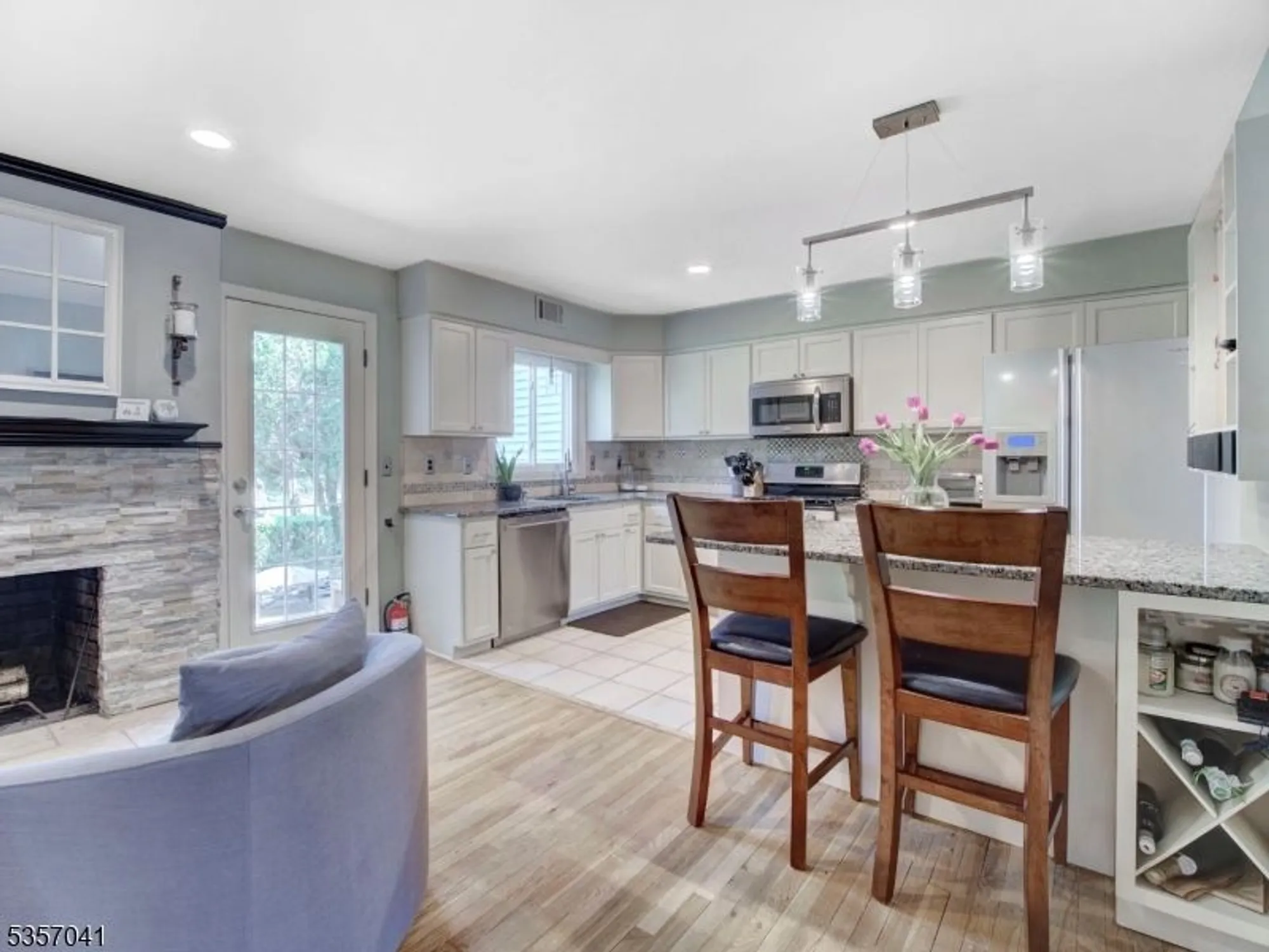 Property Slideshow image 7 of 28 | 77 hampshire dr, Mendham, NJ, 07945