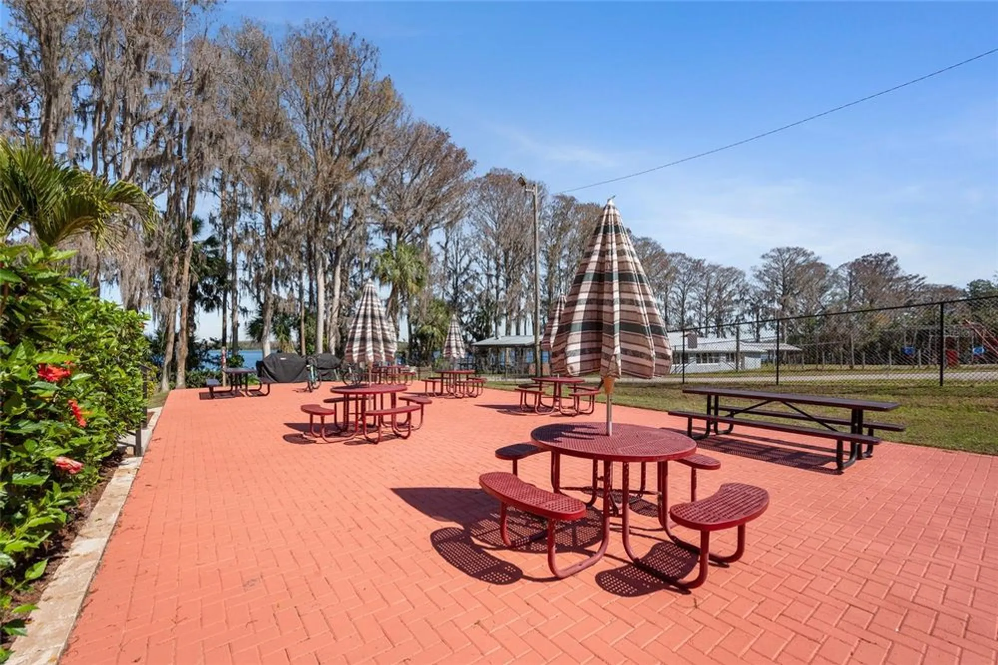 Property Slideshow image 45 of 50 | 3948 tarpon pointe cir, Palm Harbor, FL, 34684