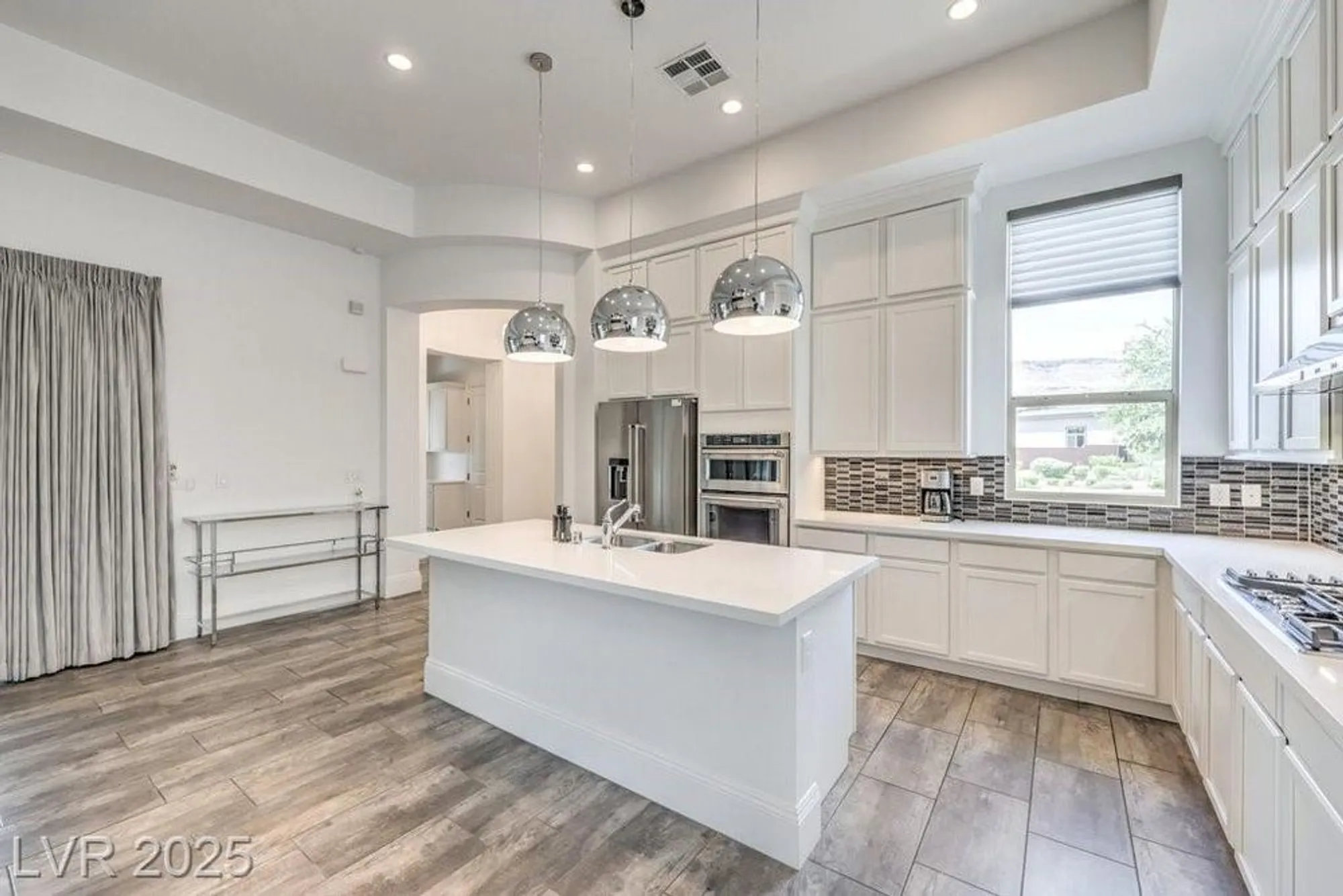 Property Slideshow image 9 of 62 | 9928 regency square ave, Las Vegas, NV, 89148