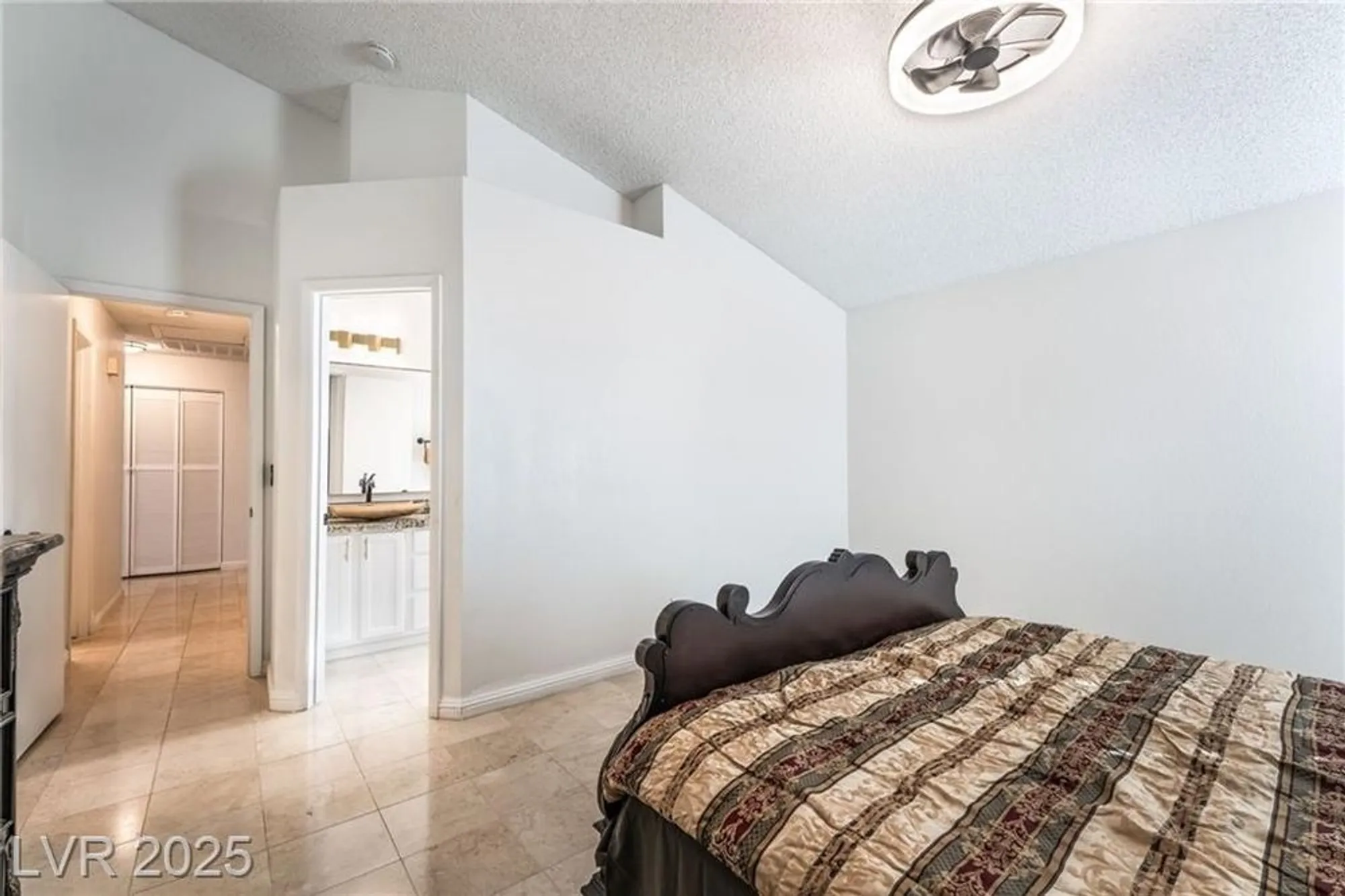 Property Slideshow image 15 of 48 | 4837 maryvale dr, Las Vegas, NV, 89130
