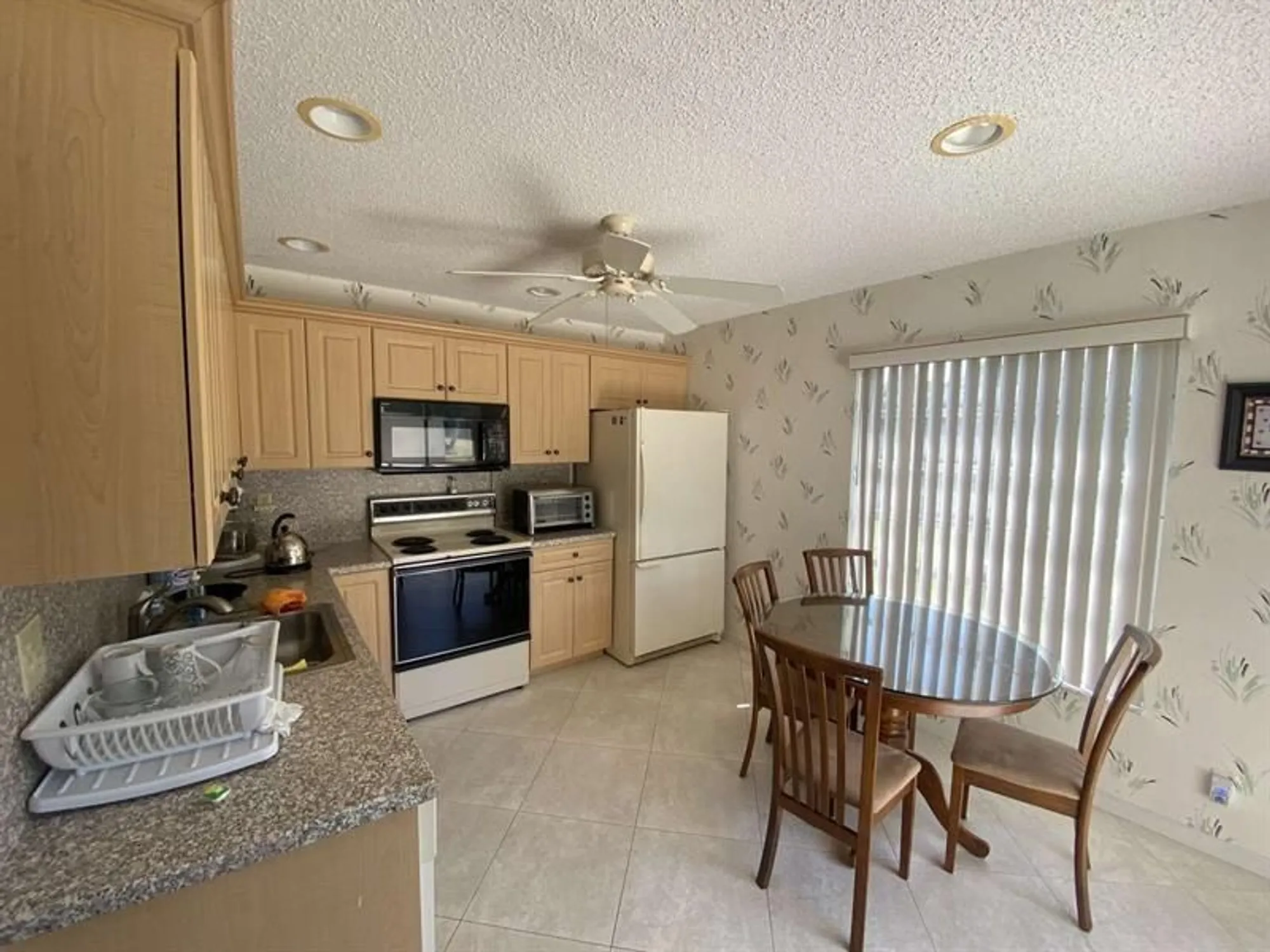 Property Slideshow image 26 of 32 | 5404 viburnum cir, Delray Beach, FL, 33484
