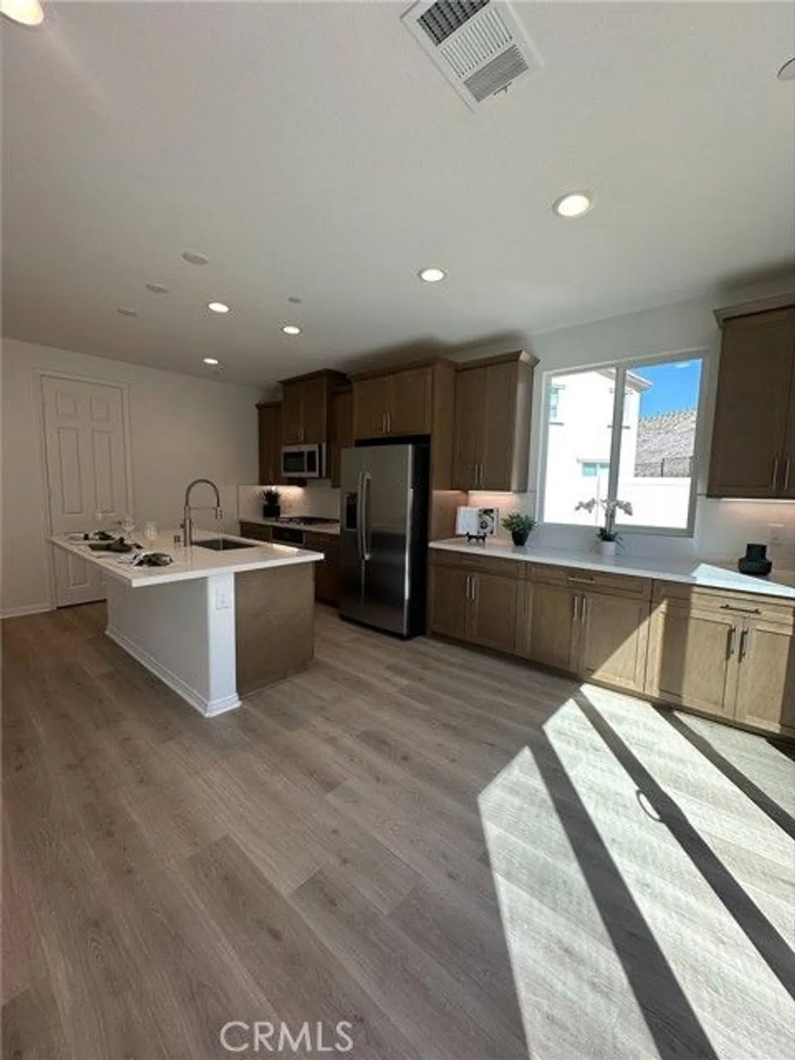 Property Slideshow image 6 of 14 | 23790 moonrise ct, Corona, CA, 92883