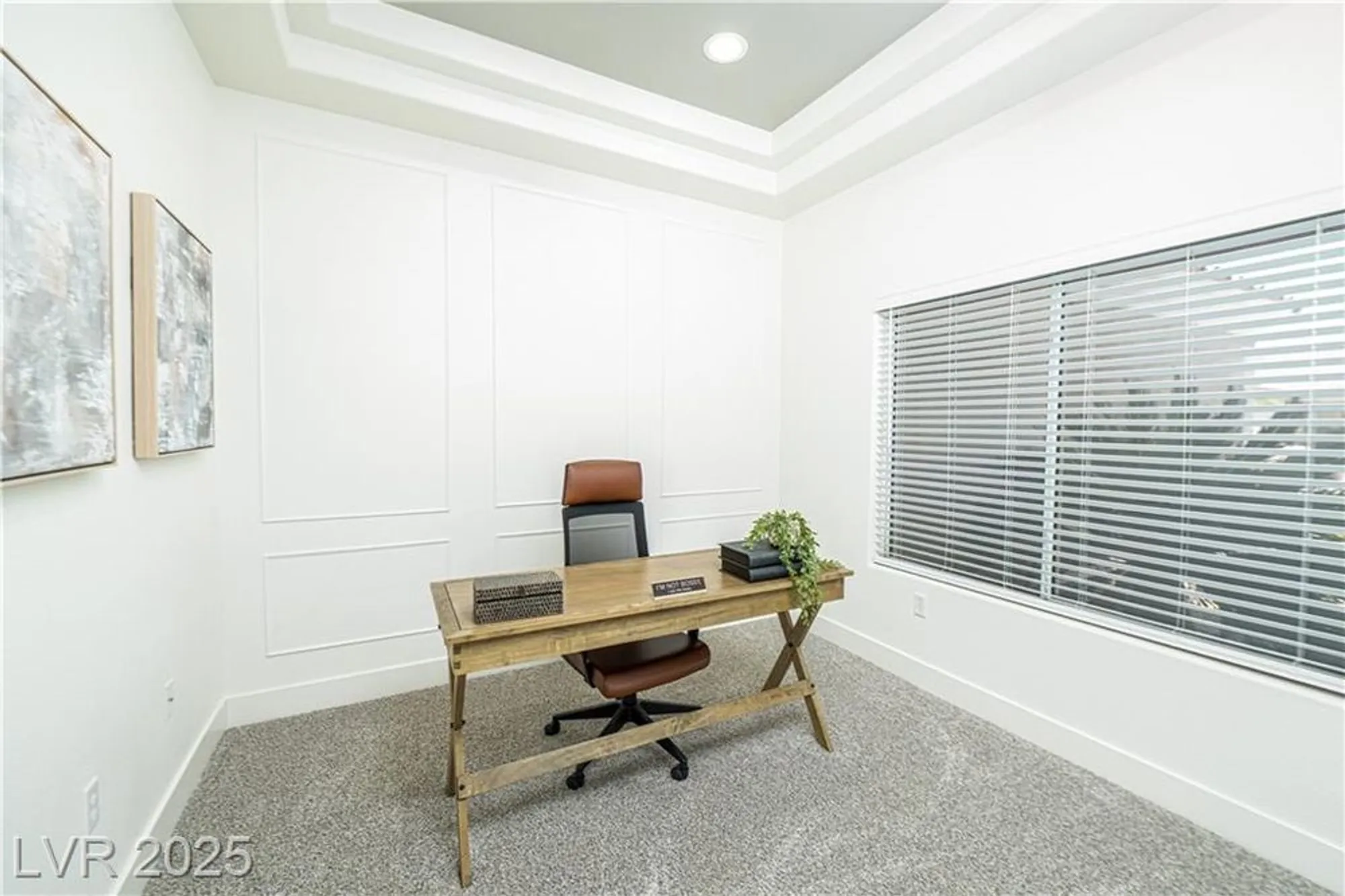 Property Slideshow image 11 of 37 | 10301 coal creek pl, Las Vegas, NV, 89134