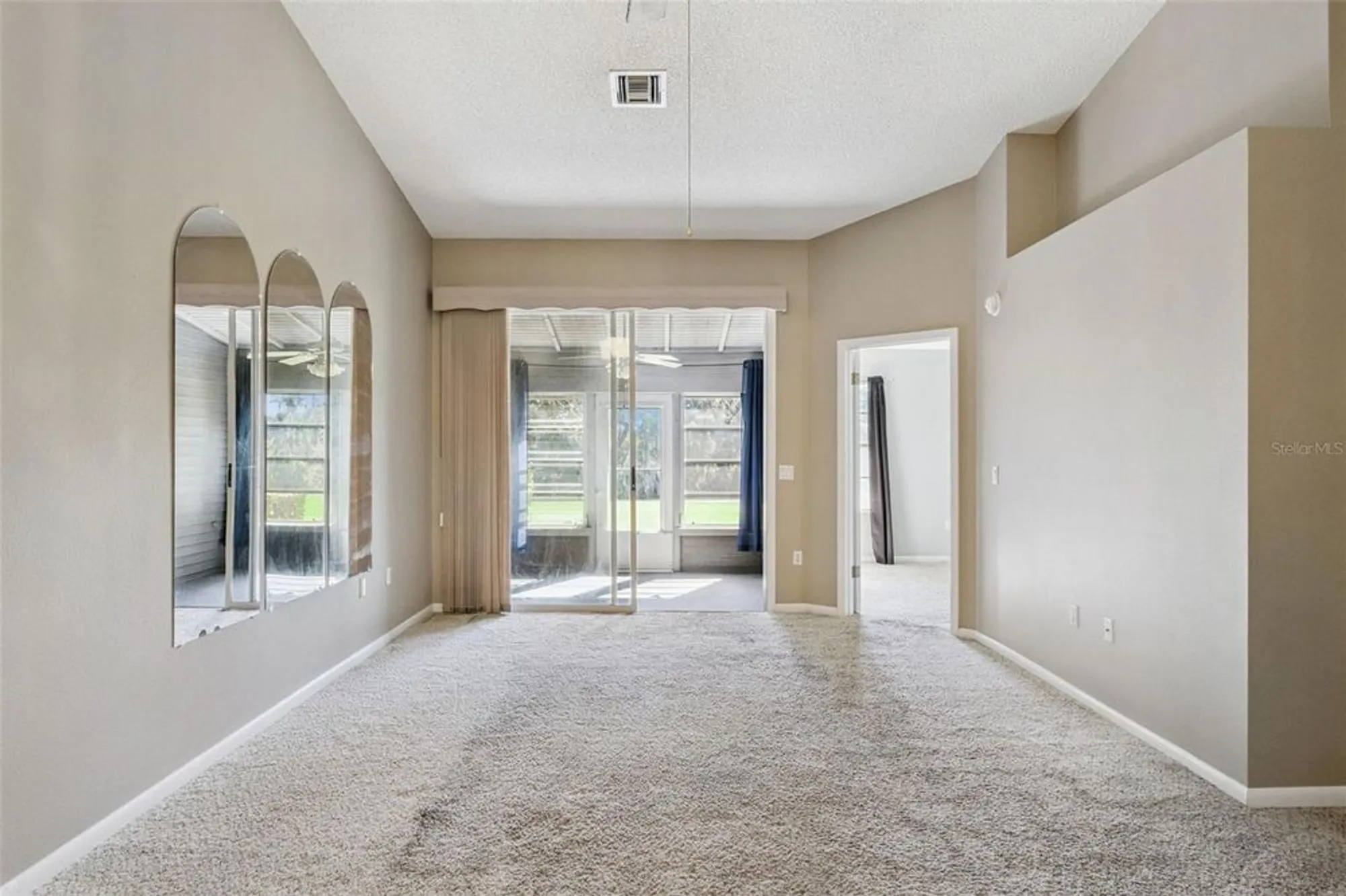 Property Slideshow image 9 of 82 | 26755 cash ct, Leesburg, FL, 34748