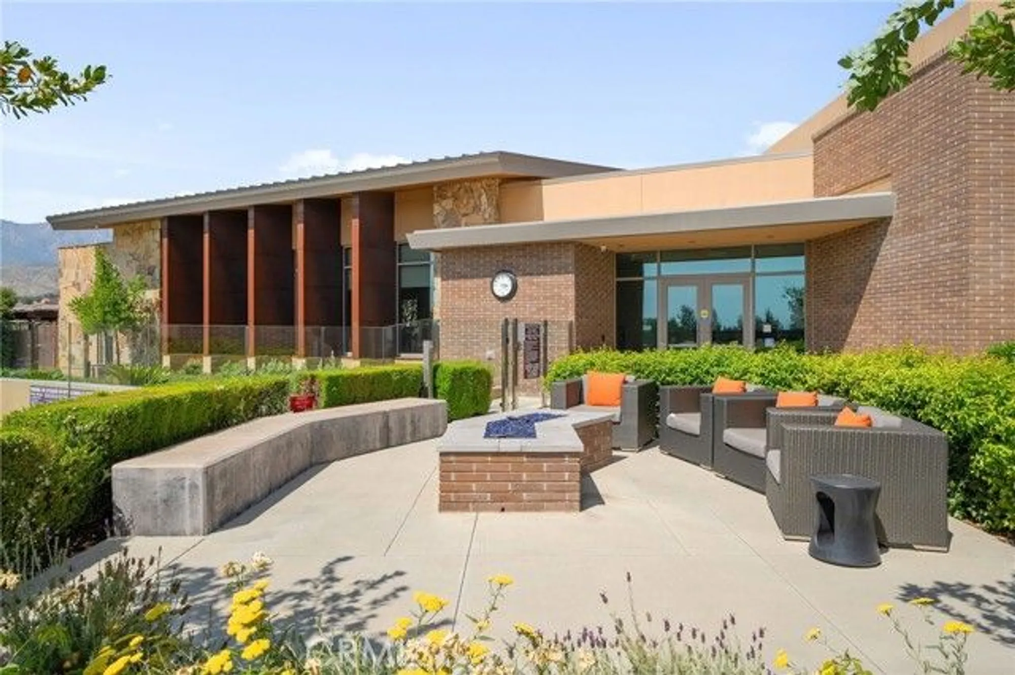 Property Slideshow image 49 of 54 | 1649 spring run ln, Beaumont, CA, 92223