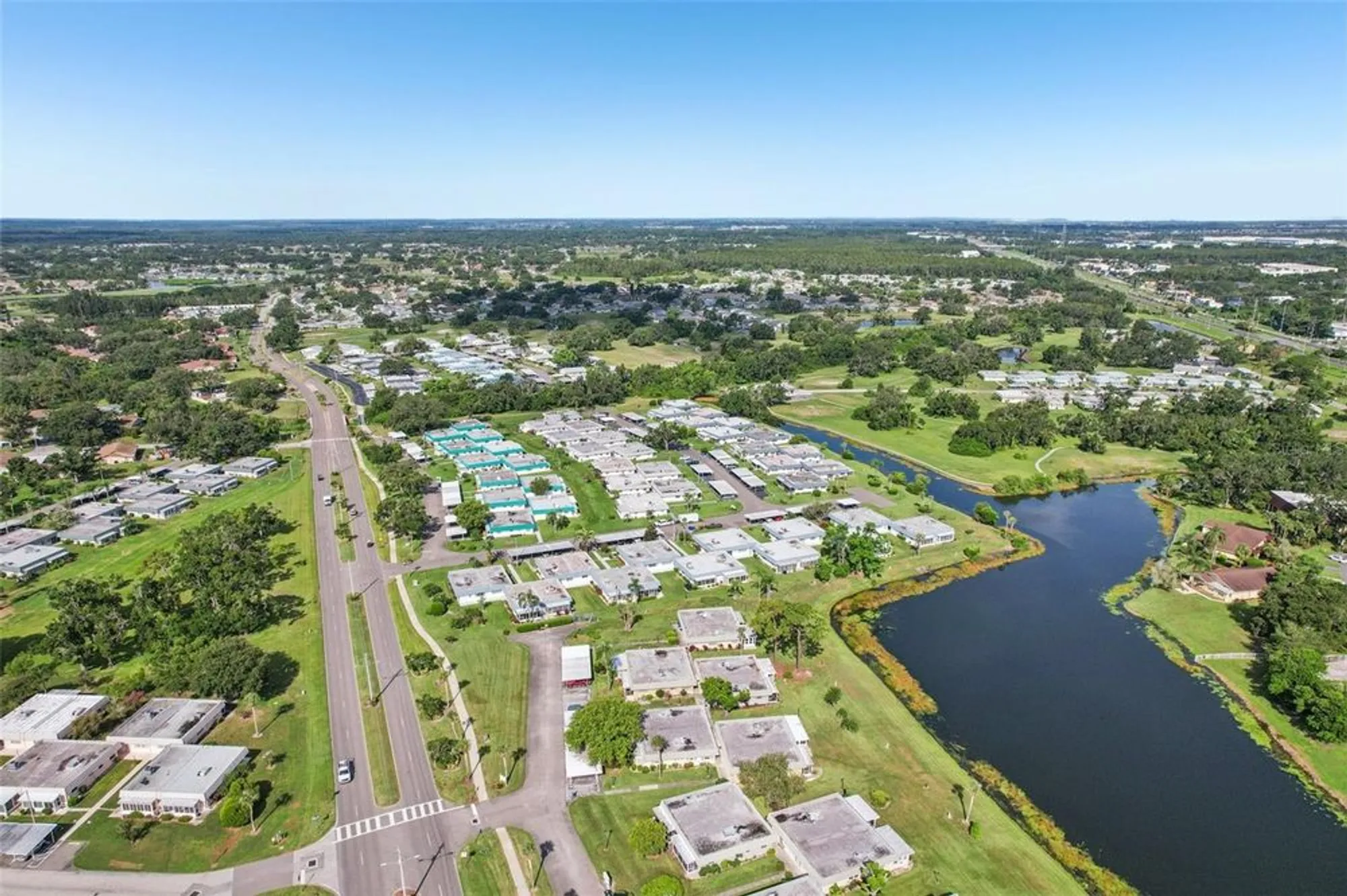 Property Slideshow image 43 of 50 | 201 kings blvd 19, Sun City Center, FL, 33573