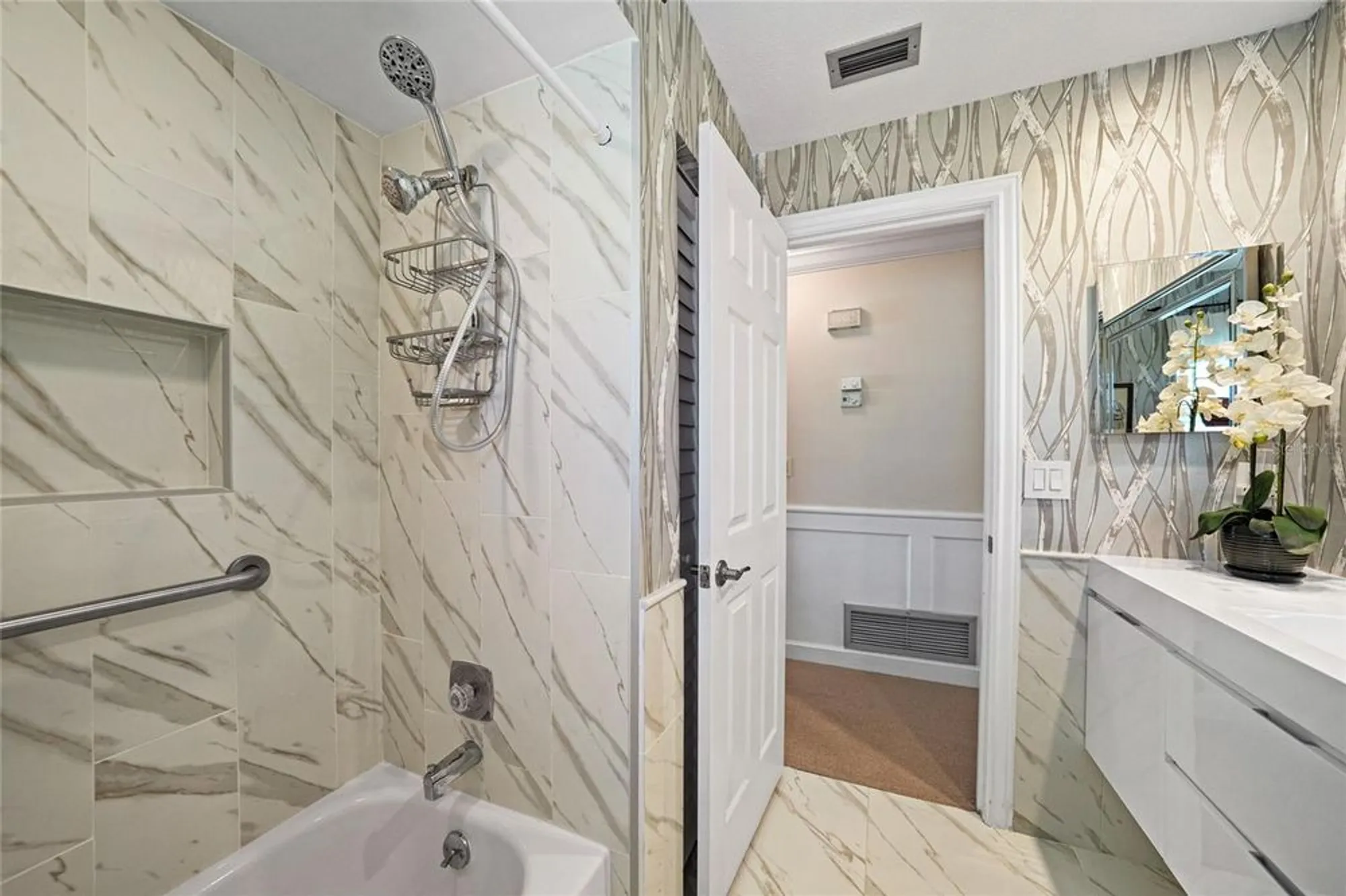 Property Slideshow image 21 of 37 | 3861 el poinier ct # 8723, Sarasota, FL, 34232