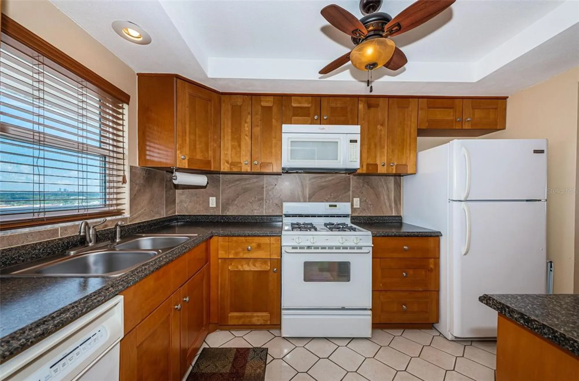 Property Slideshow image 25 of 82 | 6020 shore blvd 1009, Gulfport, FL, 33707