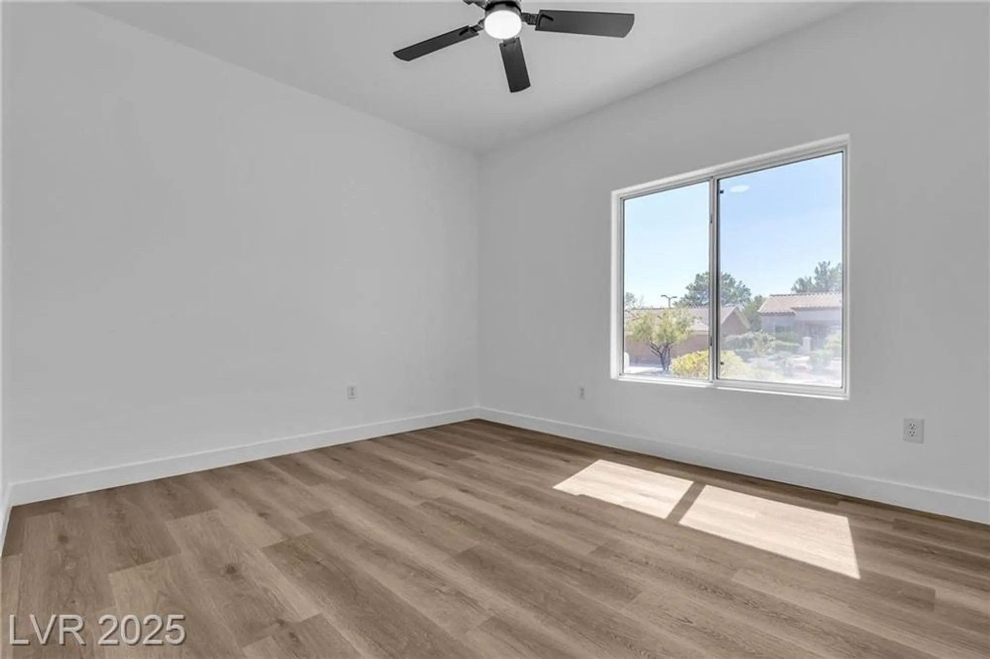 Property Slideshow image 16 of 51 | 10636 argents hill dr, Las Vegas, NV, 89134