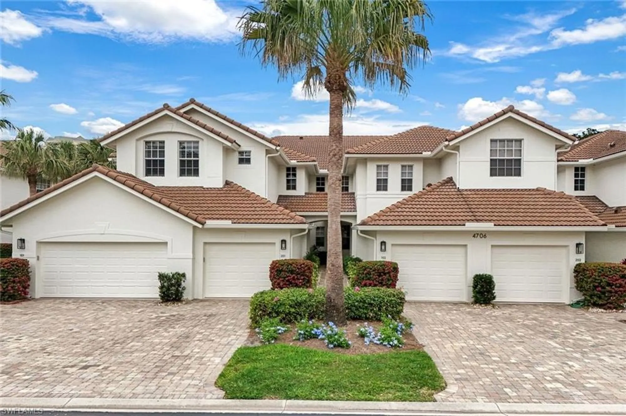 Property Slideshow image 2 of 29 | 4706 montego pointe way 201, Bonita Springs, FL, 34134