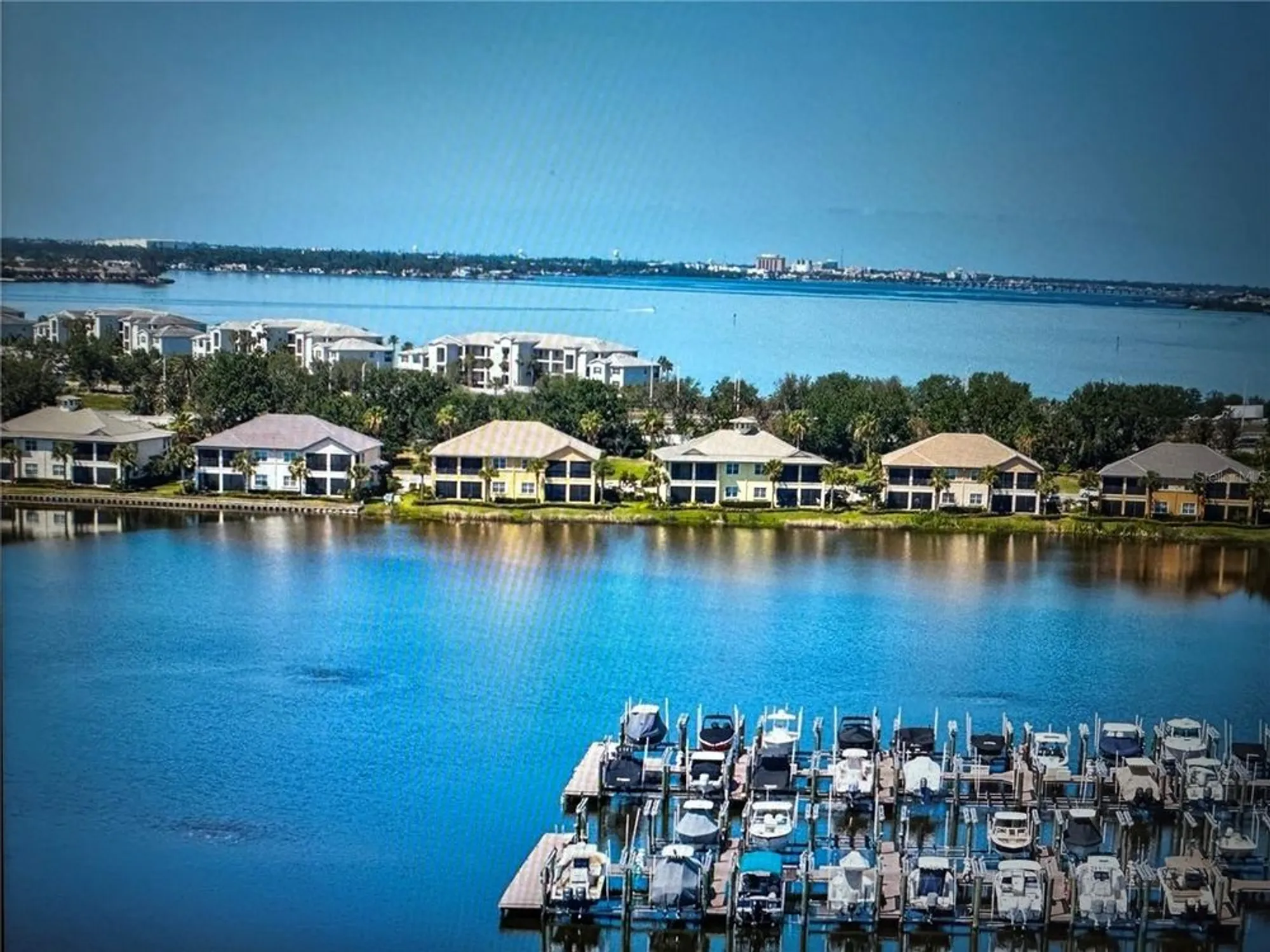 Property Slideshow image 70 of 78 | 1121 riverscape st, Bradenton, FL, 34208