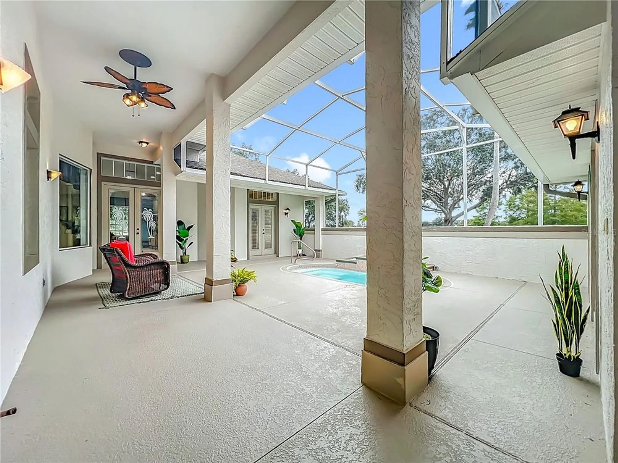 Property Slideshow image 10 of 73 | 5902 princess diana ct, Leesburg, FL, 34748