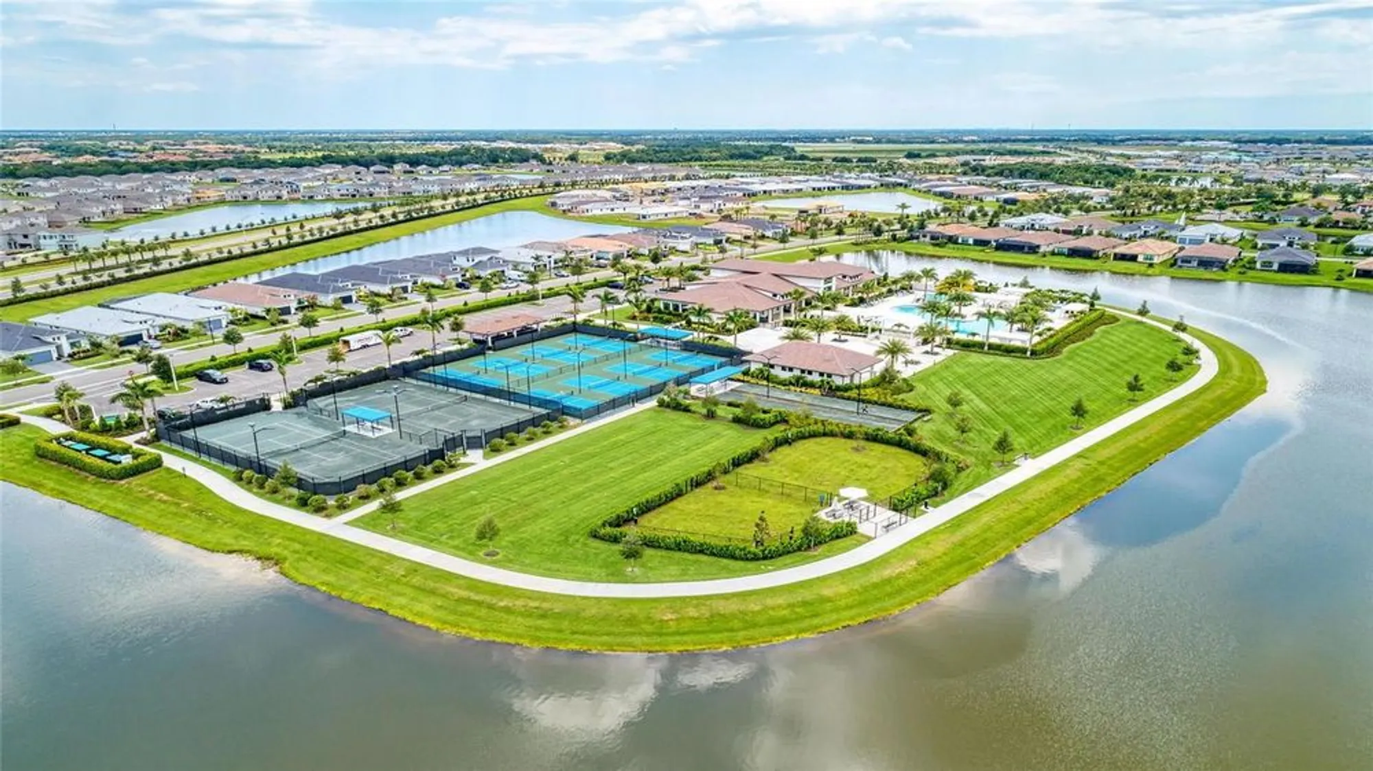 Property Slideshow image 71 of 76 | 4924 edisto ct, Lakewood Ranch, FL, 34211