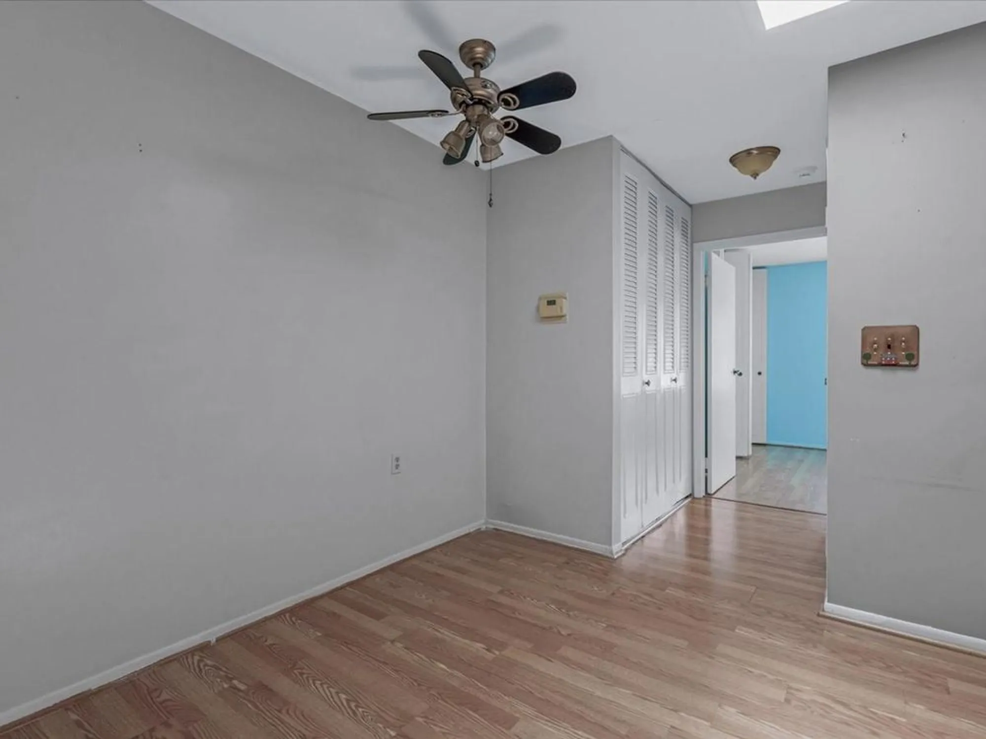 Property Slideshow image 7 of 25 | 195 e newcastle ct, Brookhaven, NY, 11961