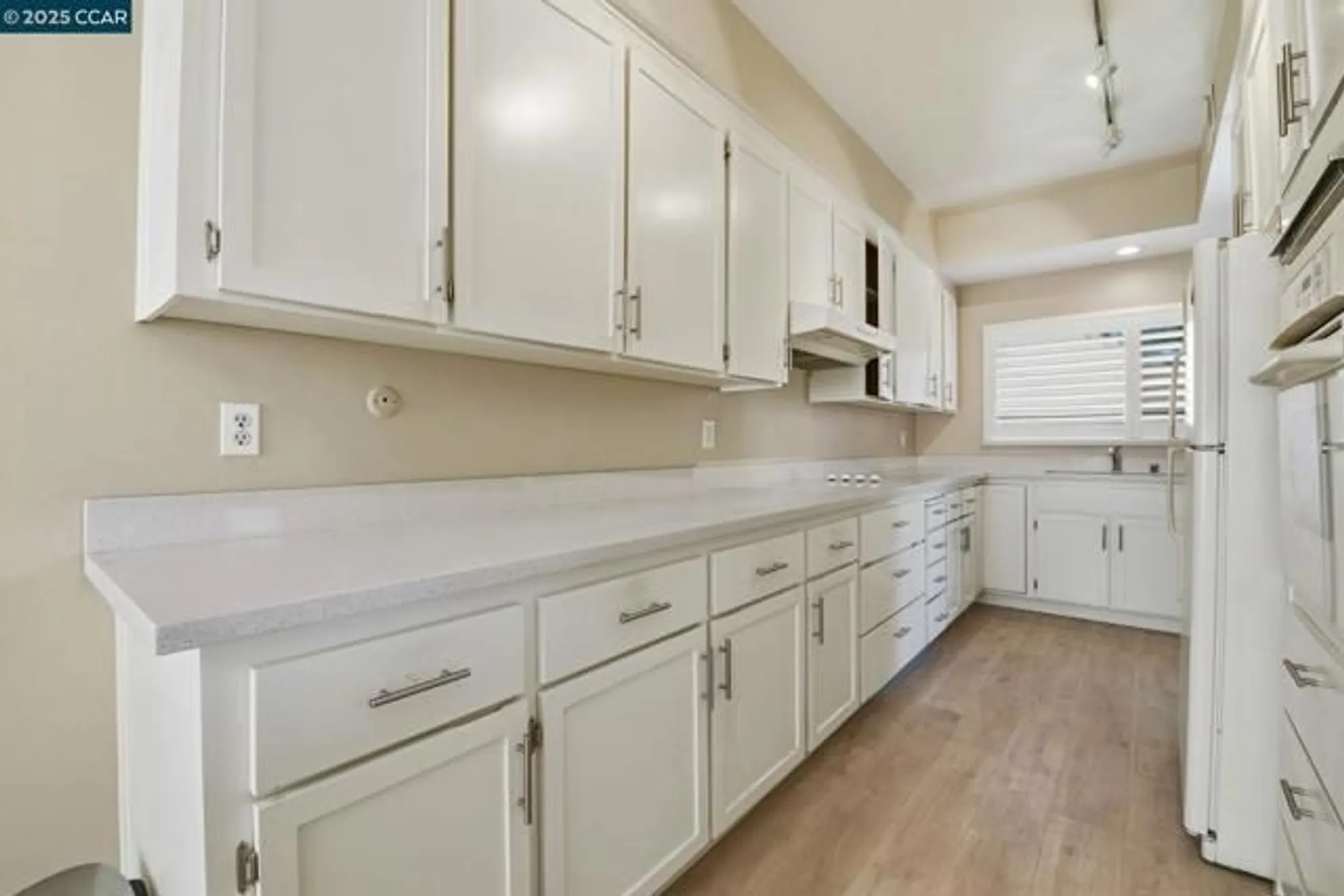 Property Slideshow image 10 of 33 | 1221 avenida sevilla 1b, Walnut Creek, CA, 94595