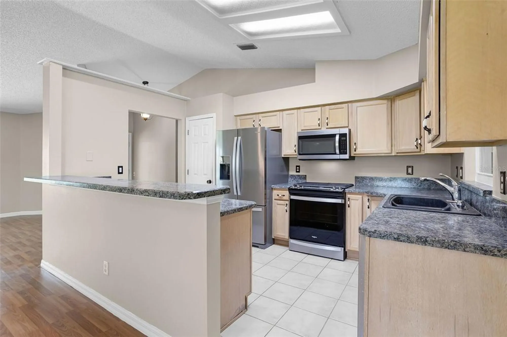 Property Slideshow image 11 of 60 | 5004 saint andrews arc, Leesburg, FL, 34748