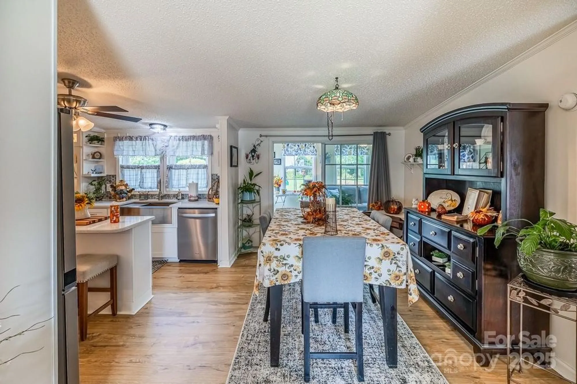 Property Slideshow image 14 of 43 | 445 riverwind dr, Hendersonville, NC, 28739