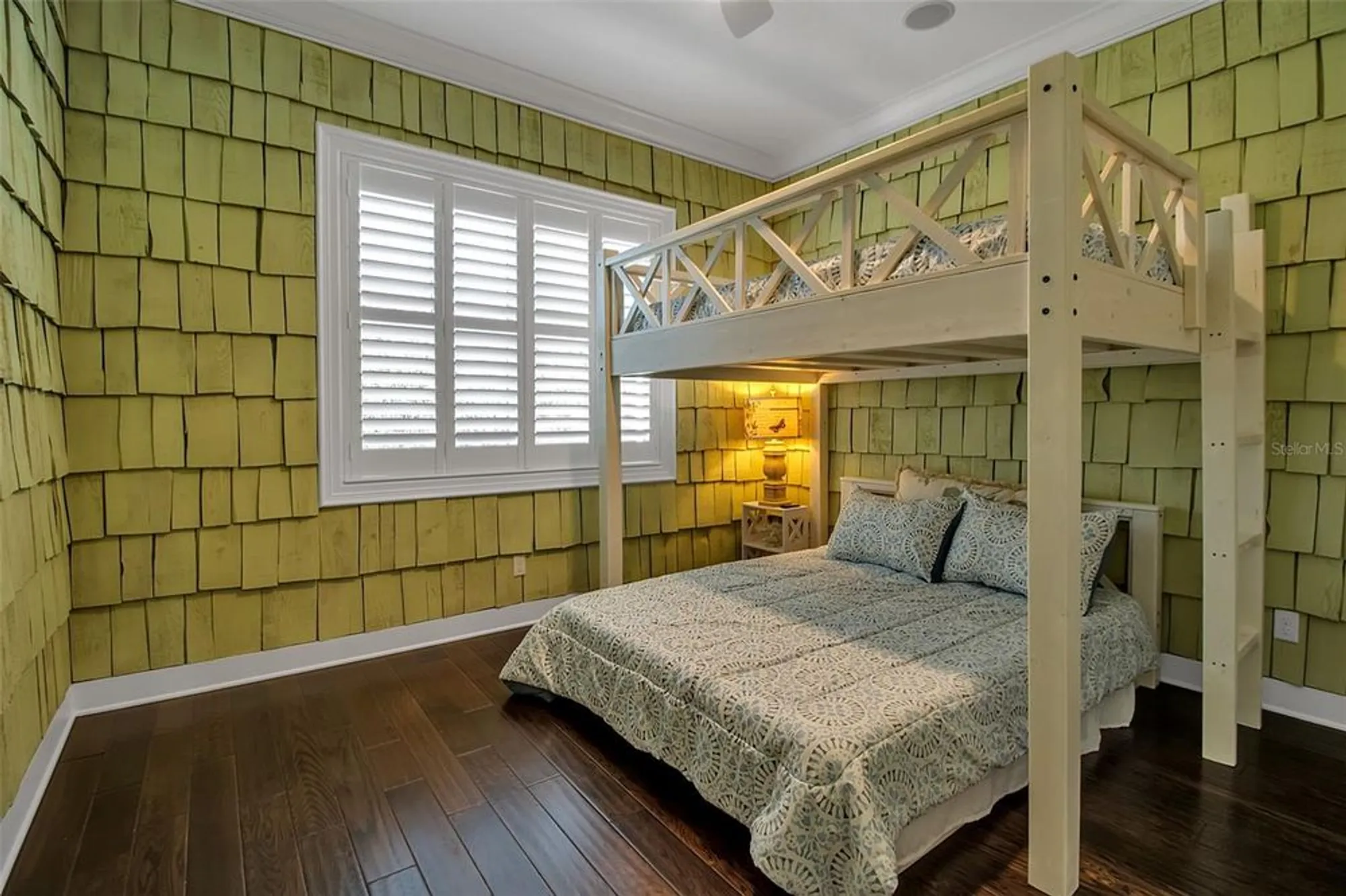 Property Slideshow image 54 of 99 | 321 sapphire lake dr 202, Bradenton, FL, 34209