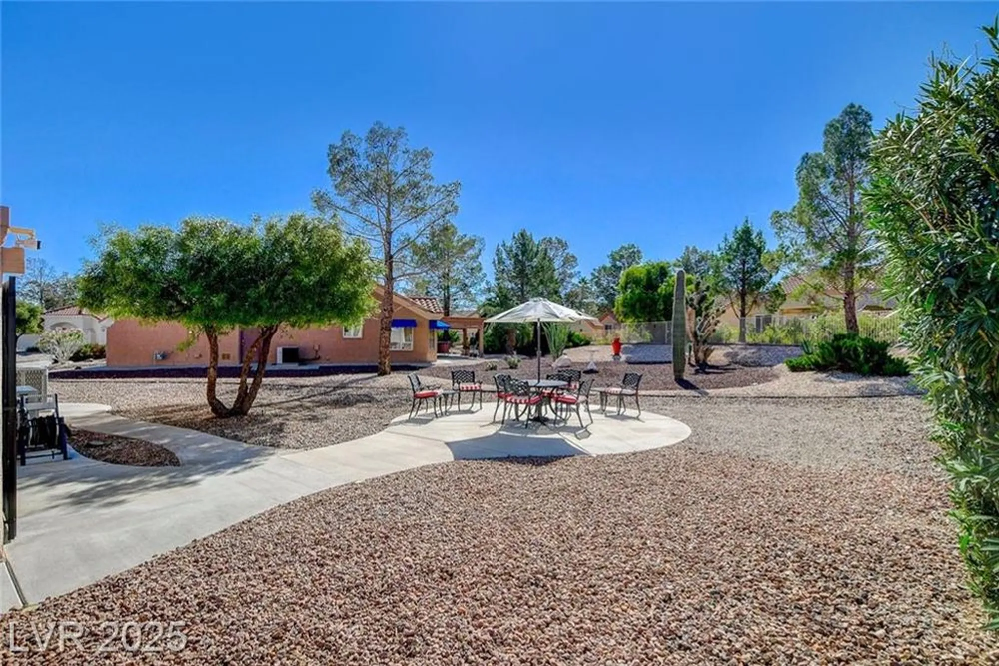 Property Slideshow image 38 of 42 | 9037 grayling dr, Las Vegas, NV, 89134