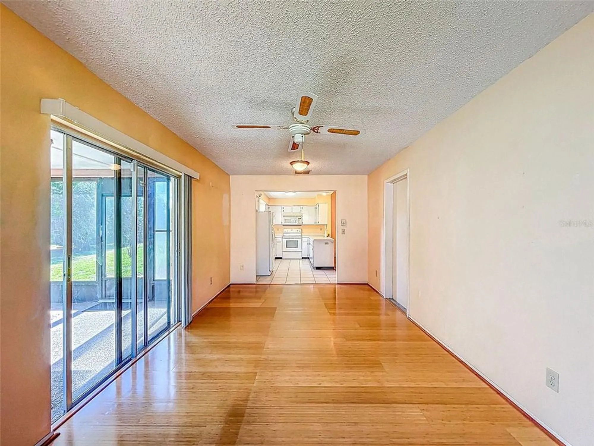 Property Slideshow image 19 of 51 | 1637 caledonia dr, Palm Harbor, FL, 34684