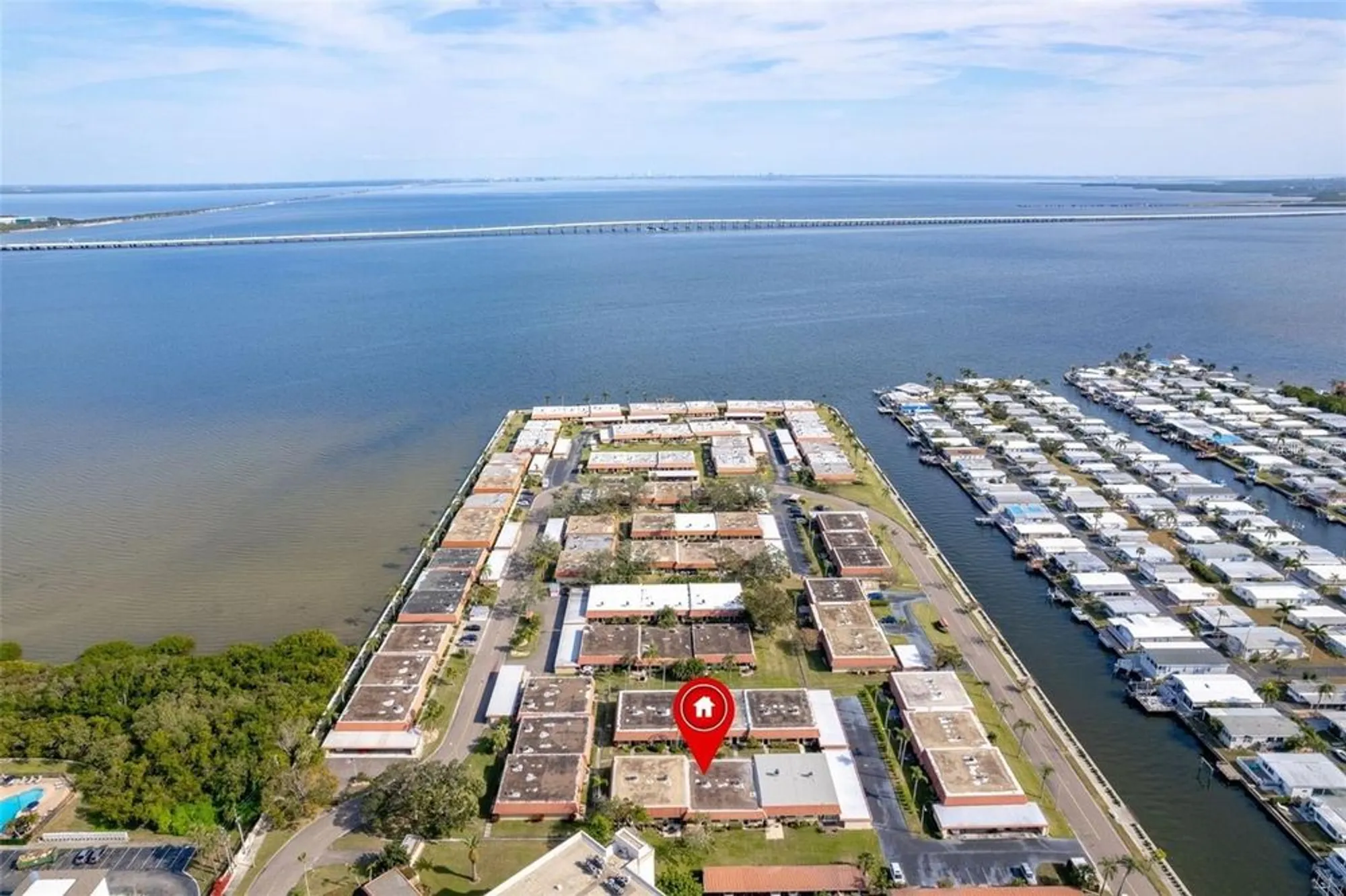 Property Slideshow image 38 of 40 | 19029 us highway 19 apt 25d, Clearwater, FL, 33764