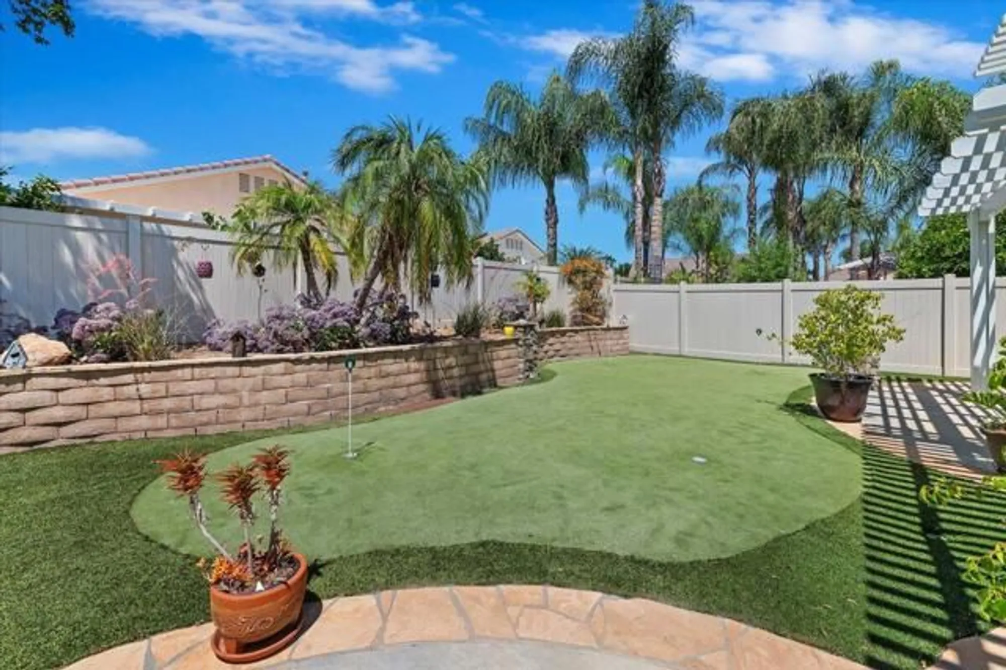 Property Slideshow image 31 of 37 | 28026 crystal spring dr, Menifee, CA, 92584