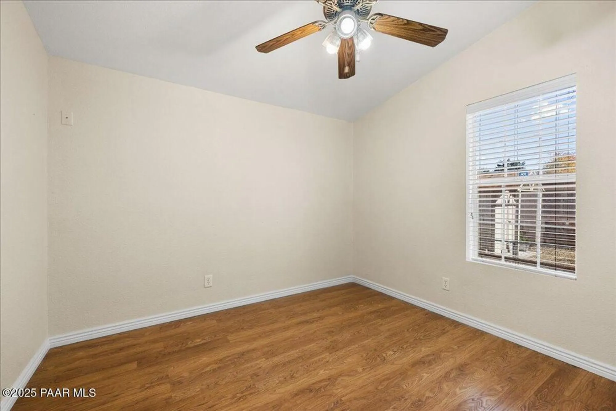 Property Slideshow image 20 of 28 | 649 n vermilion dr, Dewey-Humboldt, AZ, 86327
