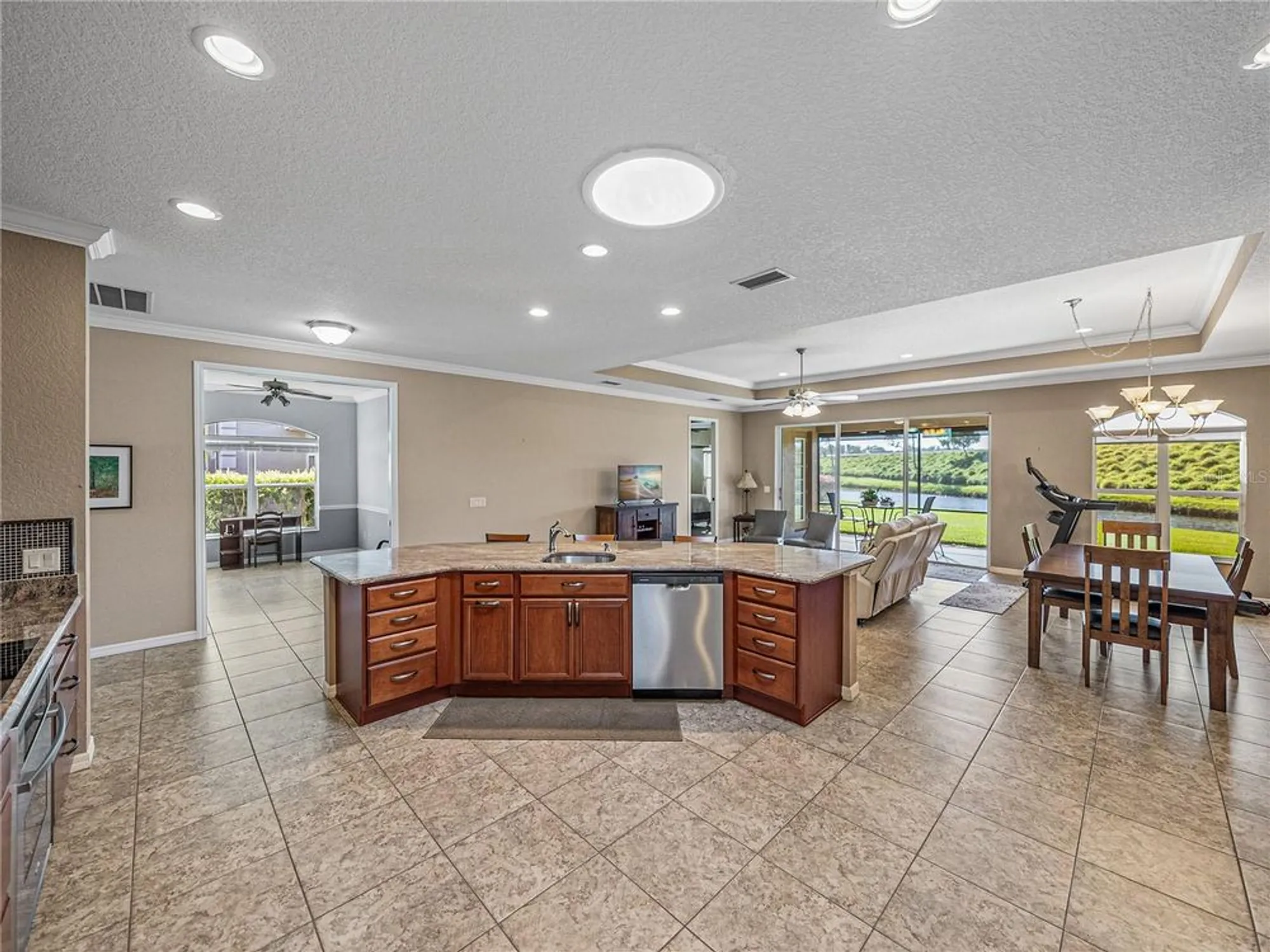 Property Slideshow image 18 of 85 | 3834 litchfield loop, Lake Wales, FL, 33859