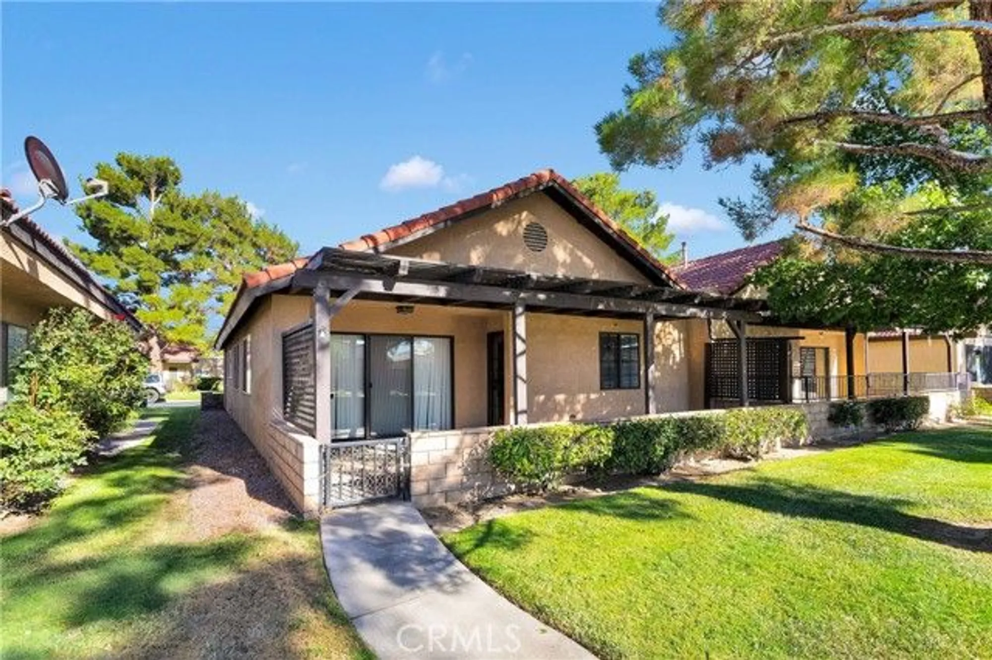 Property Slideshow image 2 of 27 | 11722 oak st, Apple Valley, CA, 92308