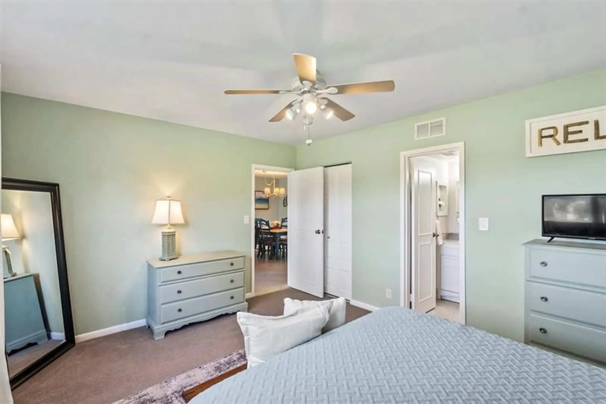 Property Slideshow image 14 of 30 | 1035 country club dr apt 203, Margate, FL, 33063