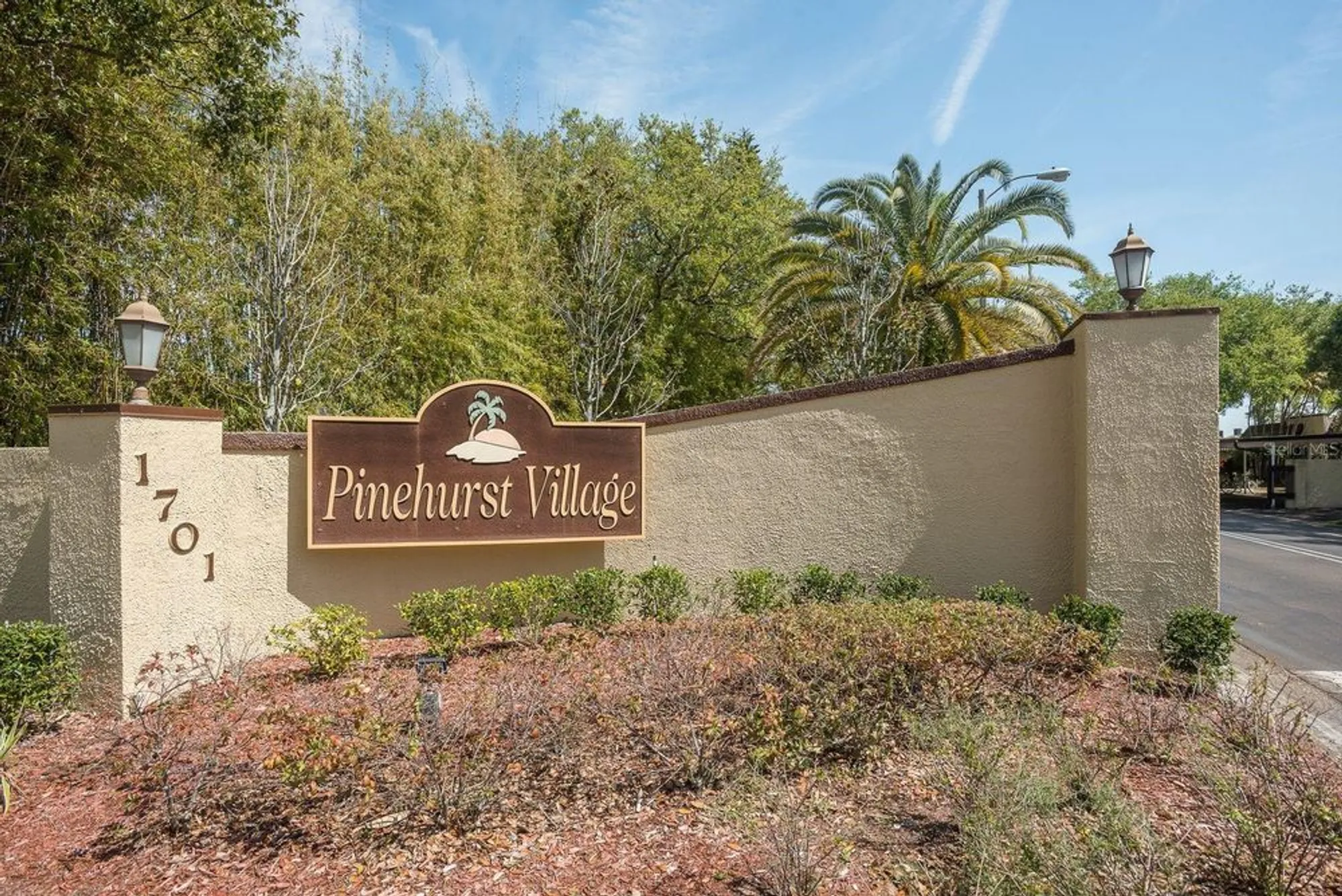 Property Slideshow image 23 of 29 | 1701 pinehurst rd 19e, Dunedin, FL, 34698