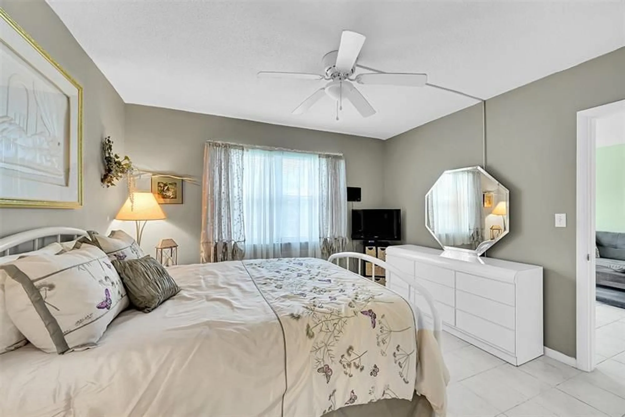 Property Slideshow image 19 of 43 | 2501 w golf blvd 229, Pompano Beach, FL, 33064