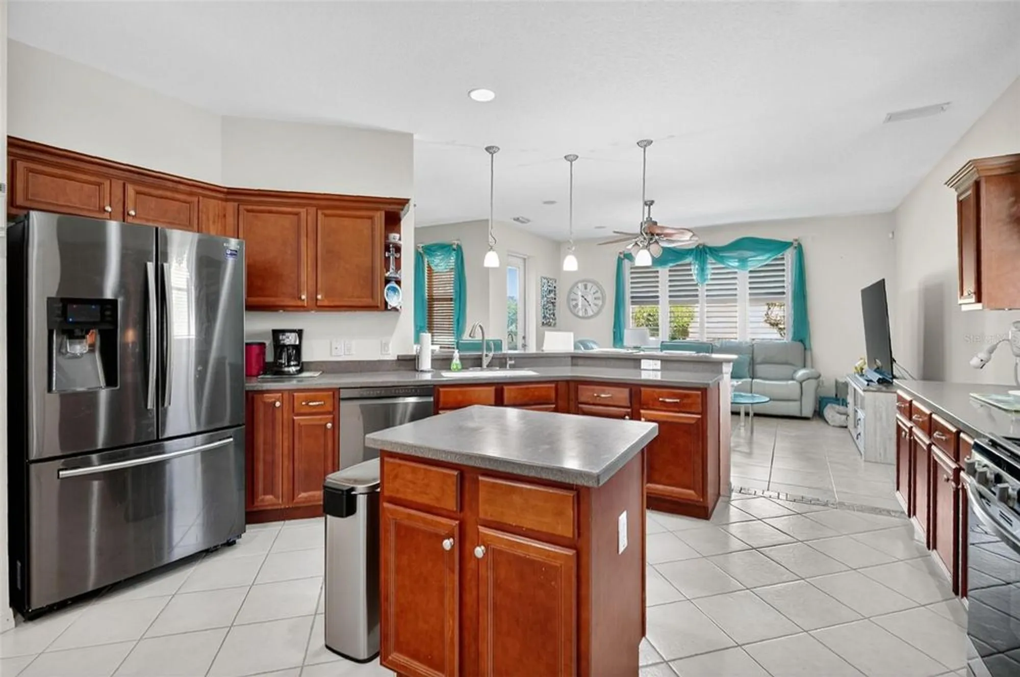 Property Slideshow image 12 of 30 | 26712 augusta springs cir, Leesburg, FL, 34748