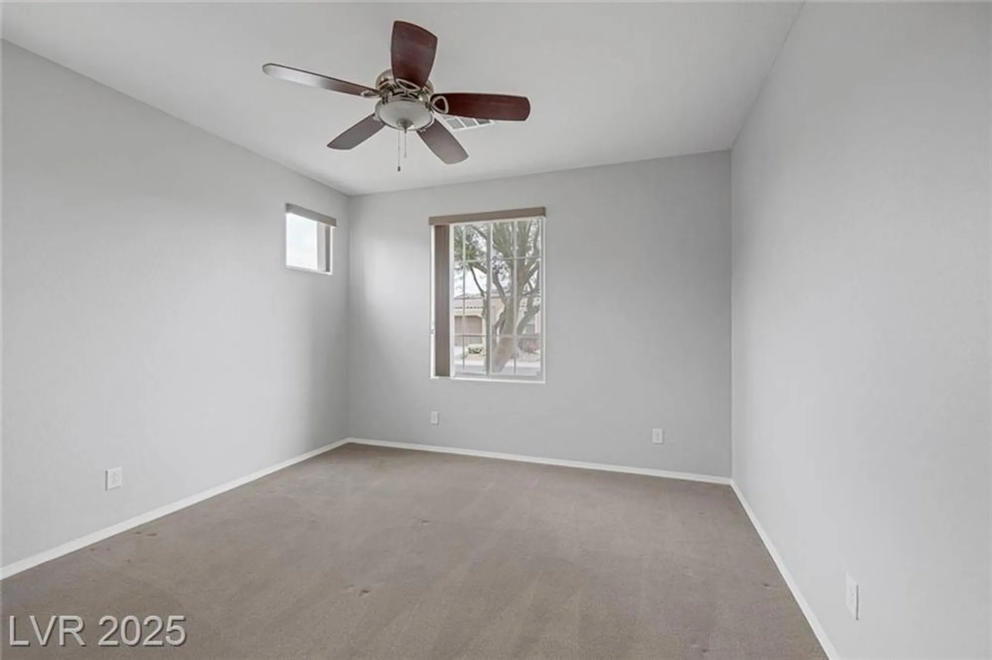 Property Slideshow image 28 of 32 | 5625 galivan vista st, North Las Vegas, NV, 89081