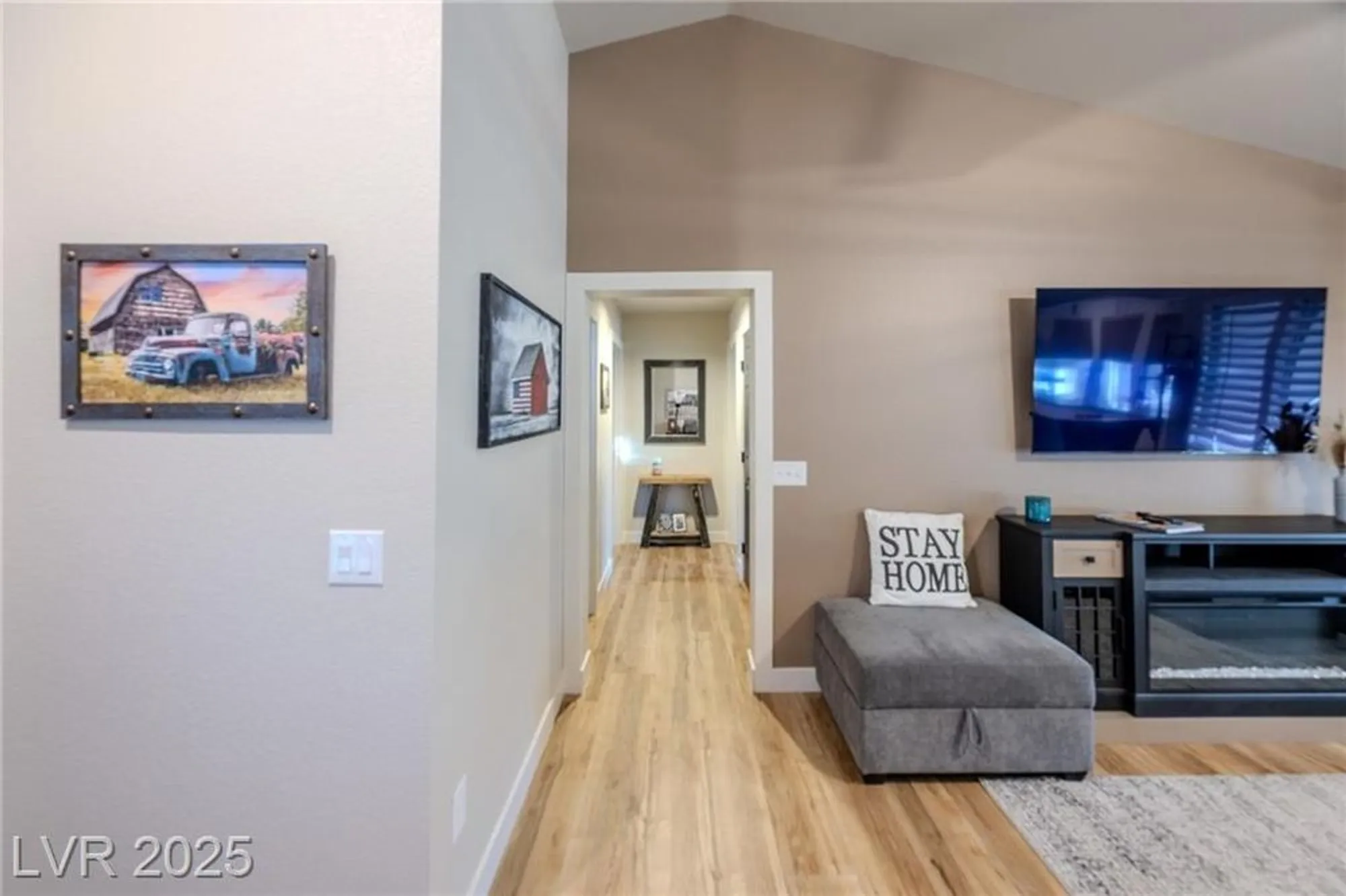 Property Slideshow image 17 of 29 | 9305 quail ridge dr, Las Vegas, NV, 89134