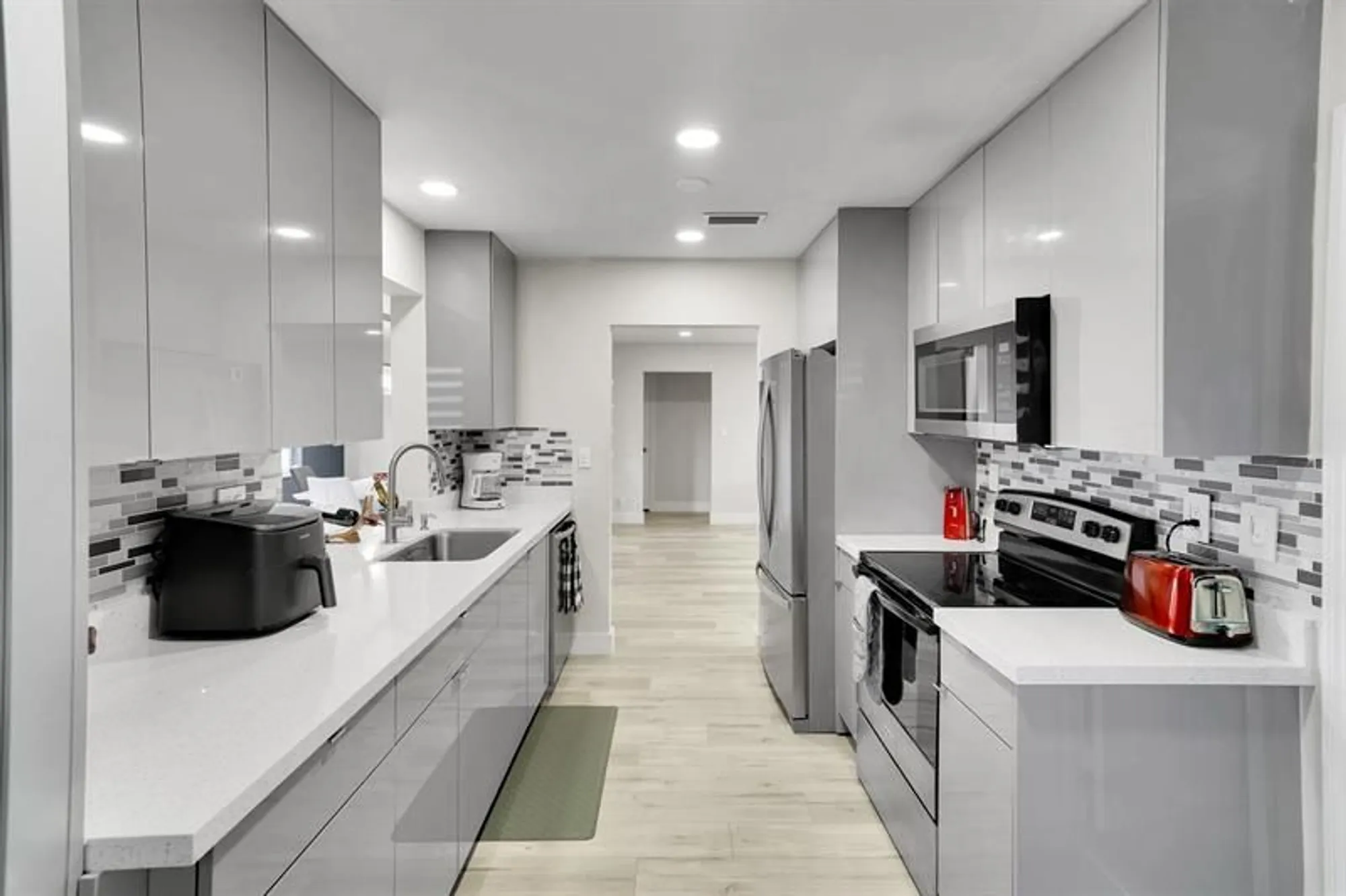 Property Slideshow image 15 of 31 | 1904 sw 17th ave, Boynton Beach, FL, 33426