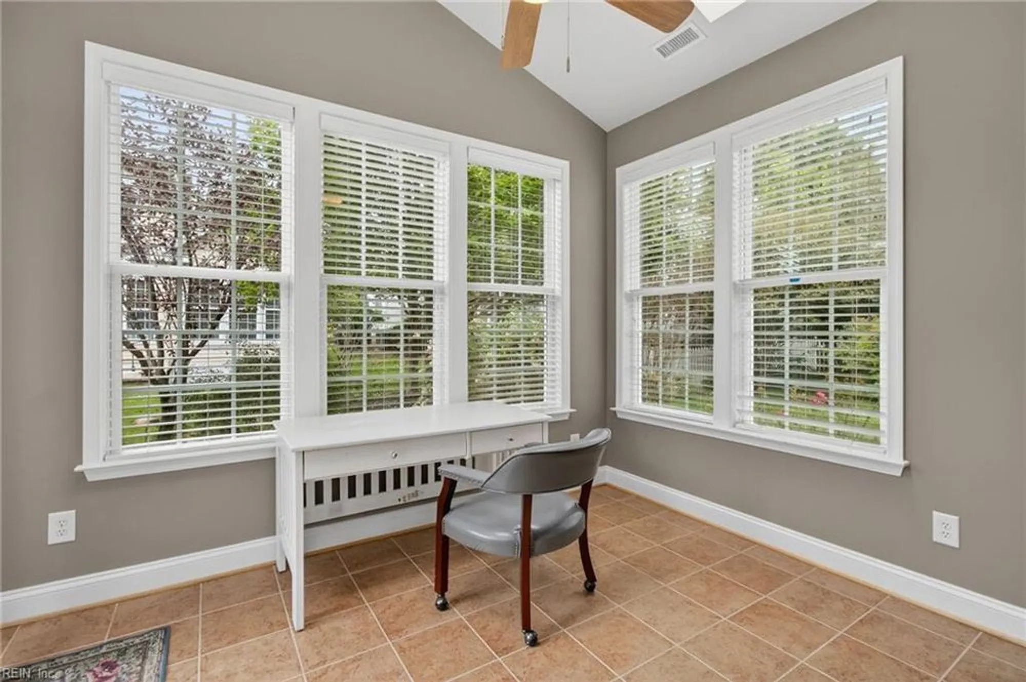 Property Slideshow image 16 of 46 | 4312 pond st, Williamsburg, VA, 23188