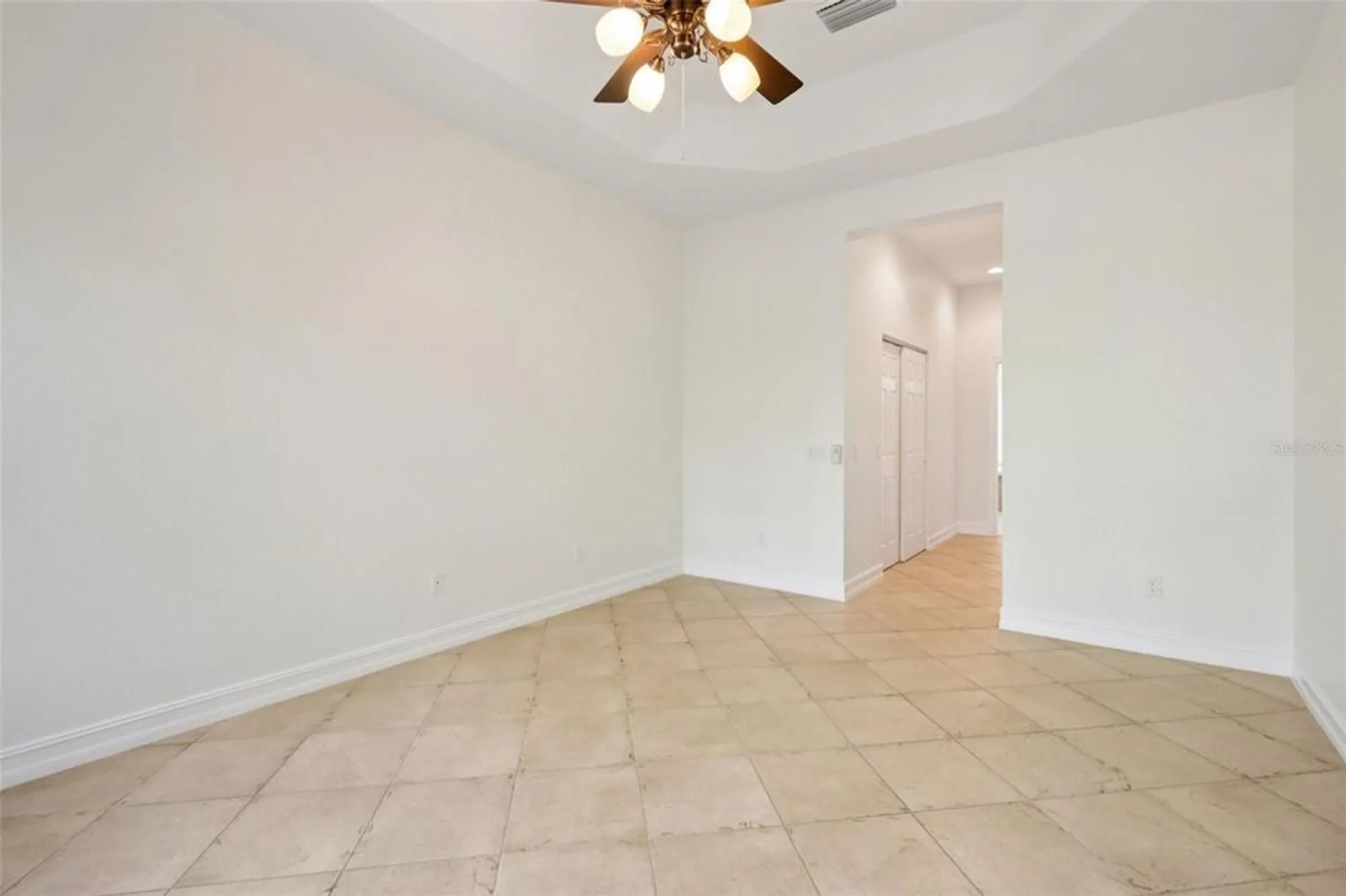 Property Slideshow image 42 of 53 | 5004 sandy brook cir, Wimauma, FL, 33598