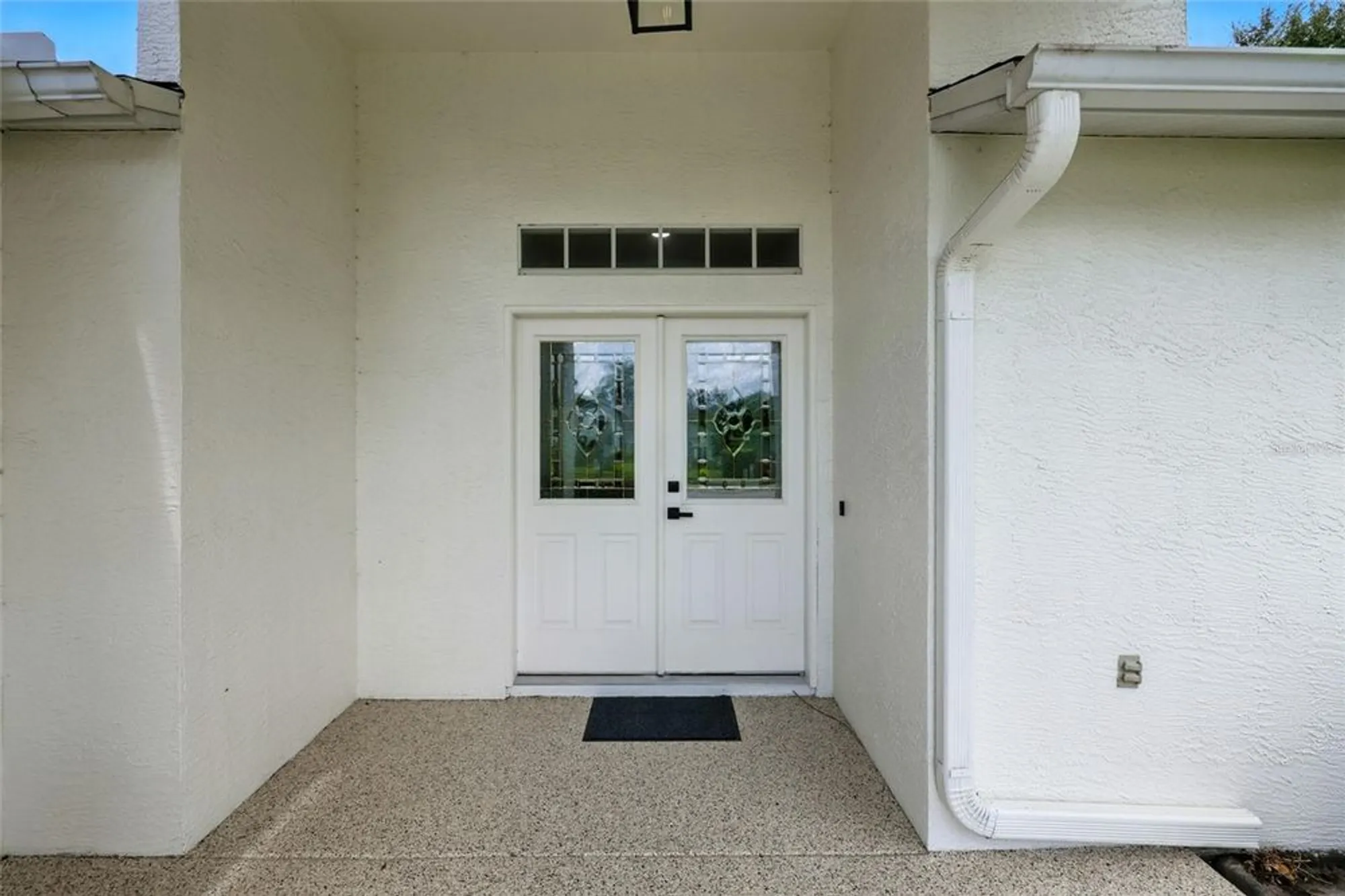 Property Slideshow image 5 of 64 | 11213 brooklawn dr, Hudson, FL, 34667