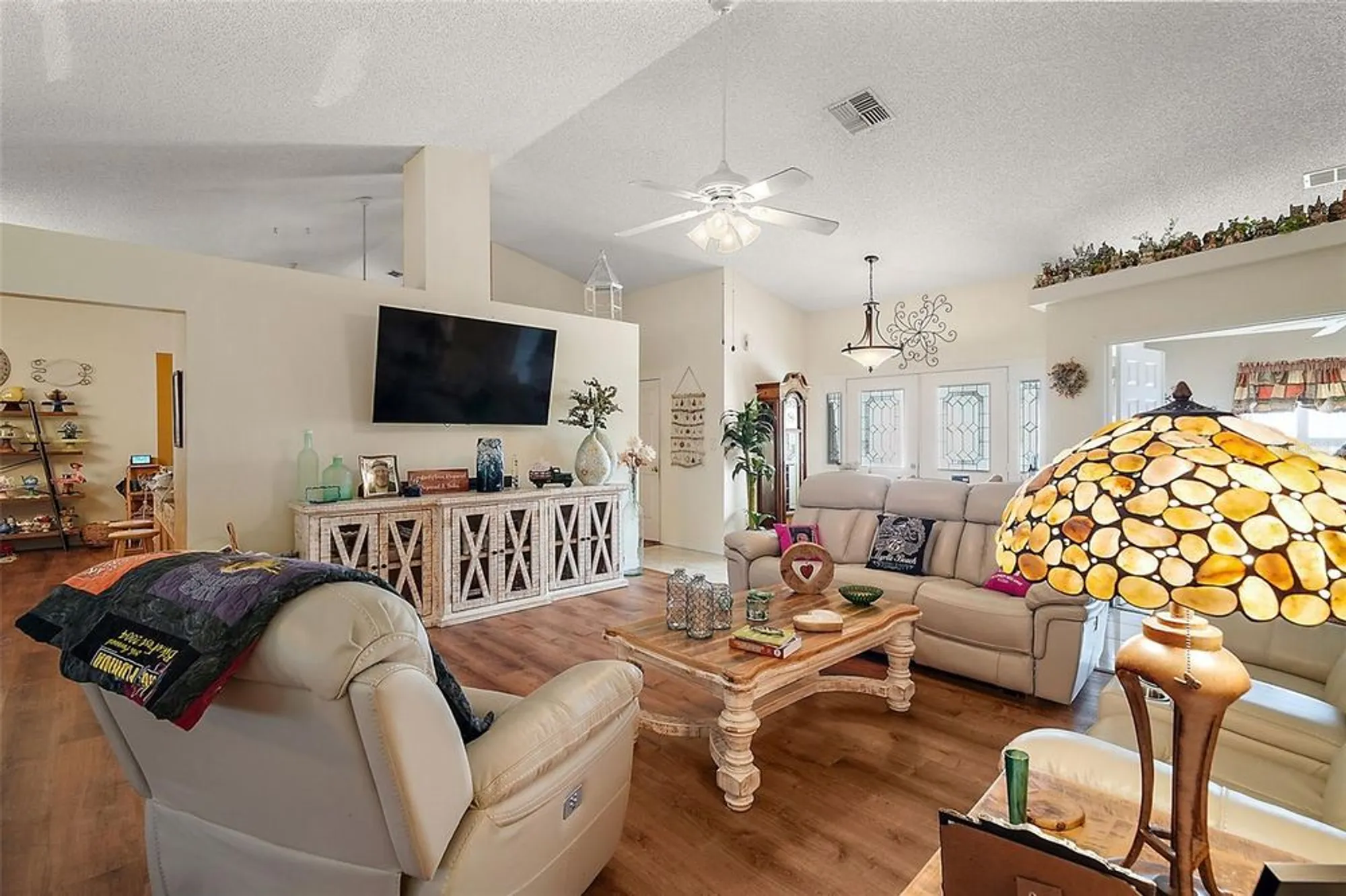 Property Slideshow image 5 of 29 | 25102 meriweather rd, Leesburg, FL, 34748