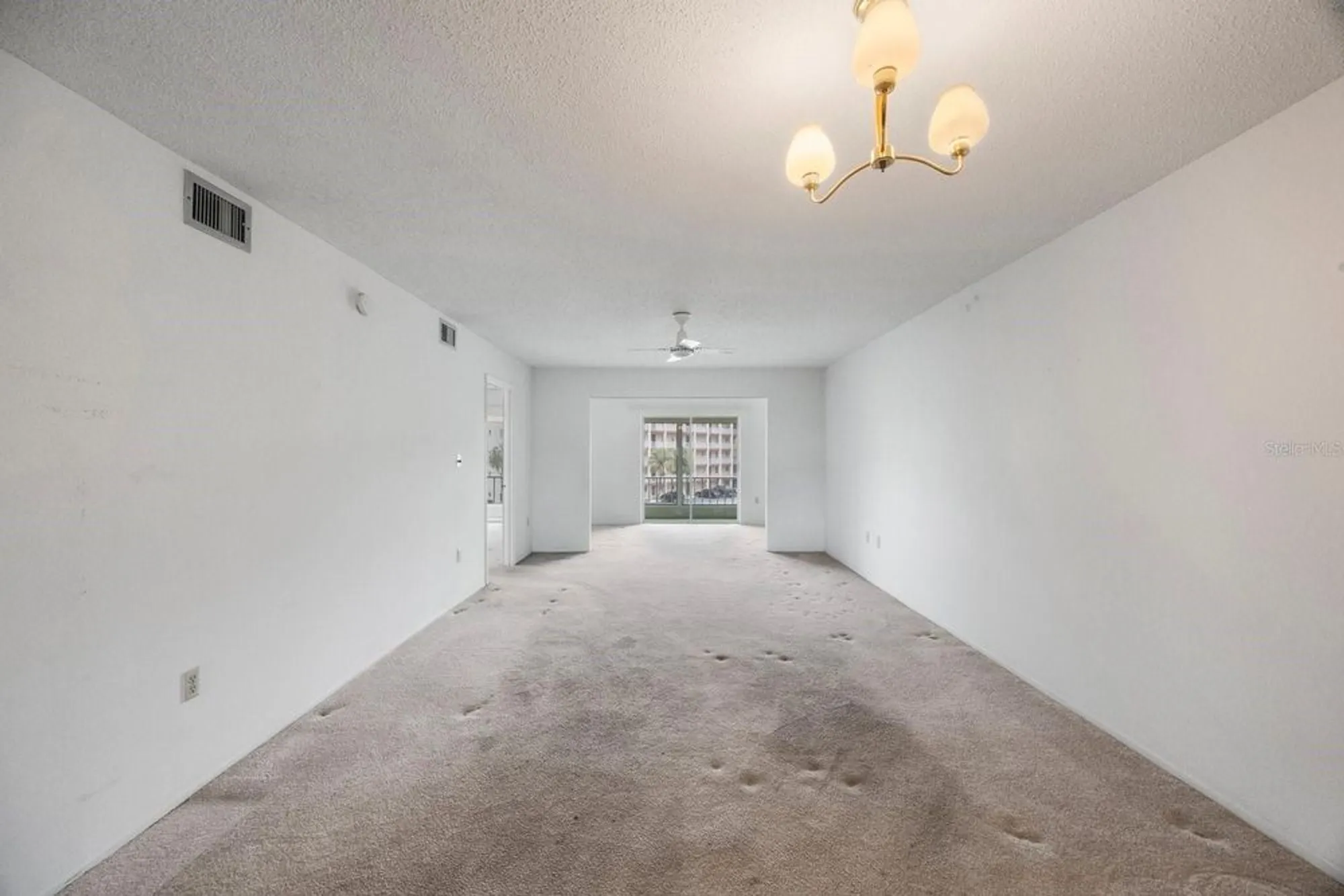 Property Slideshow image 16 of 39 | 4155 heron way # e-301, Bradenton, FL, 34205
