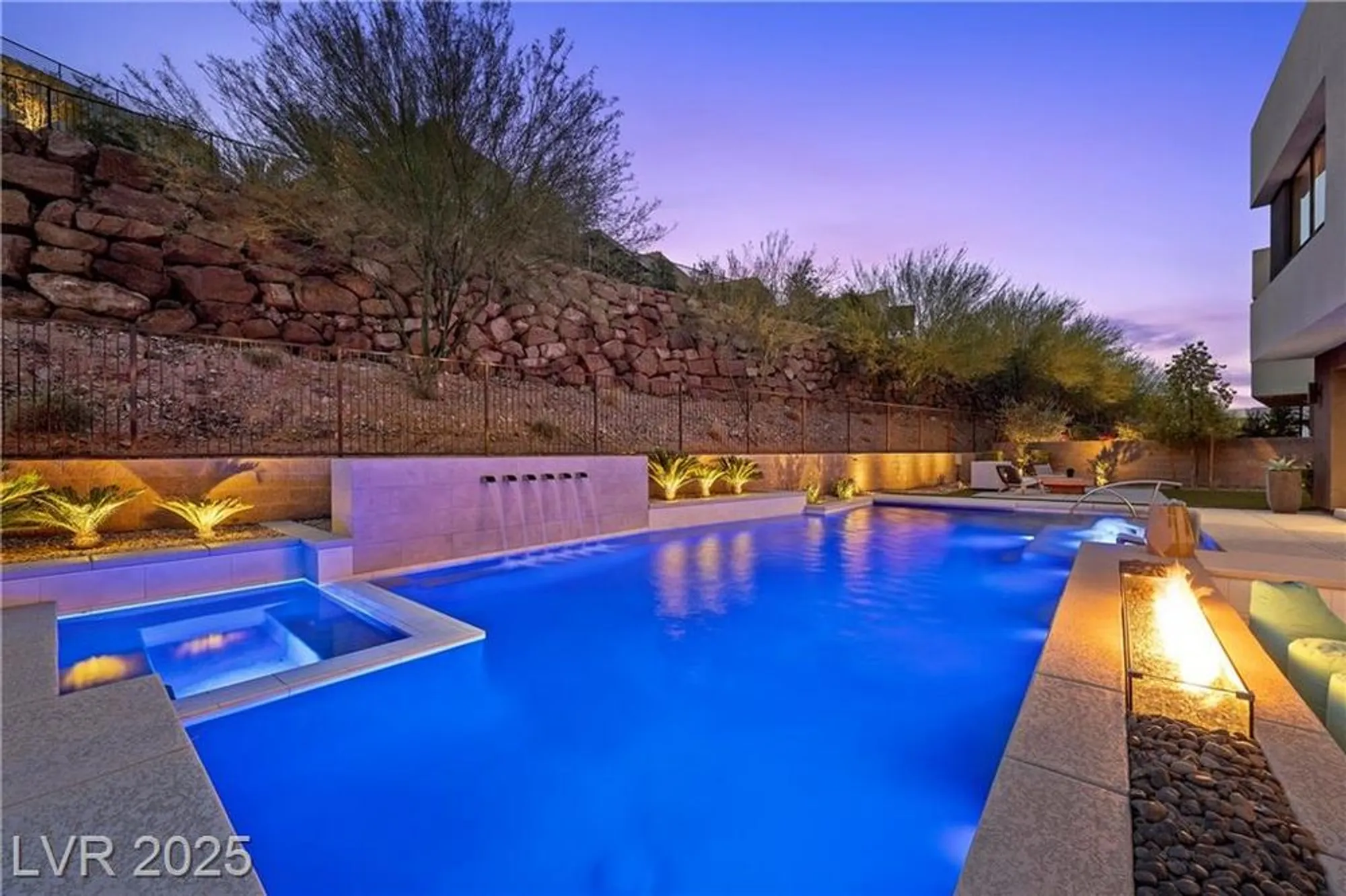 Property Slideshow image 69 of 99 | 5 highland cove ln, Henderson, NV, 89011