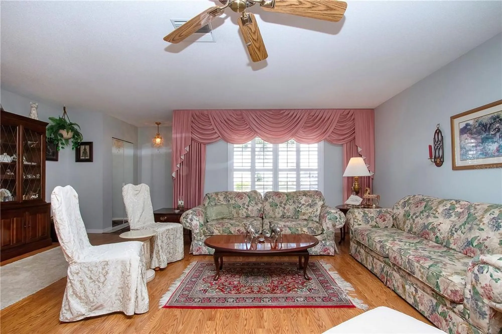 Property Slideshow image 6 of 49 | 1201 bluewater dr, Sun City Center, FL, 33573