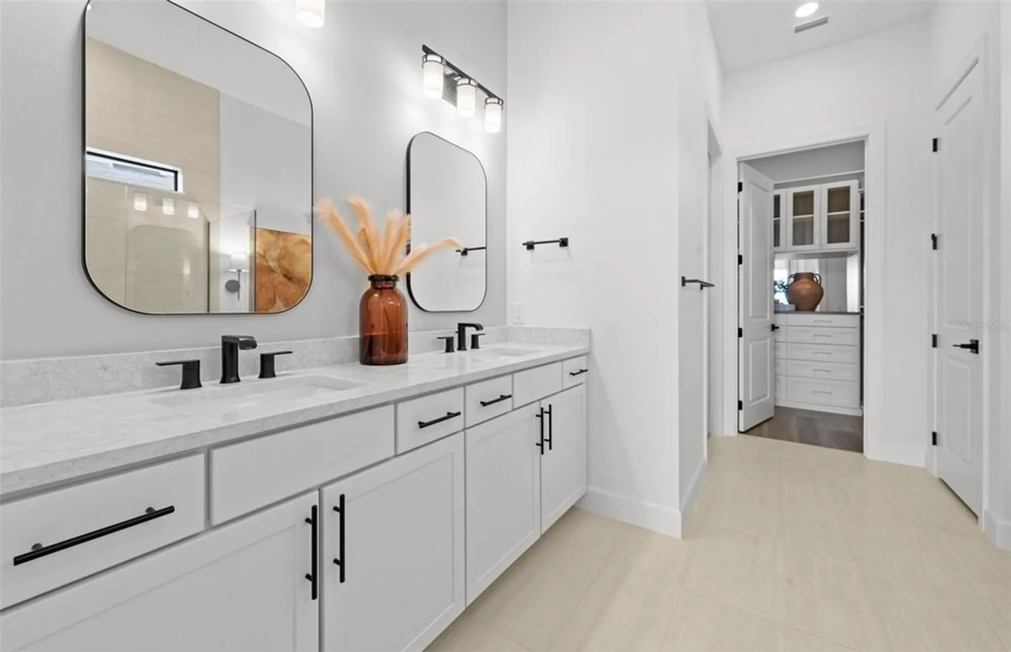 Property Slideshow image 11 of 21 | 4950 ribbon rock cv, Lakewood Ranch, FL, 34211