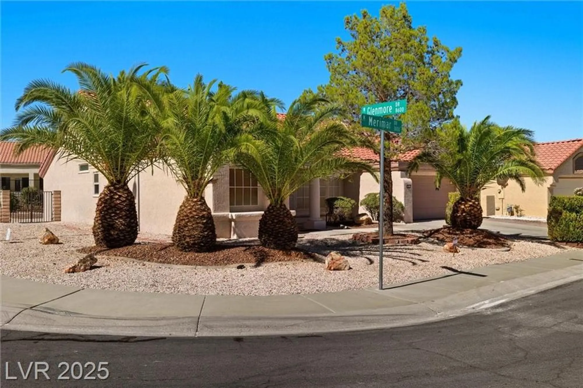 Property Slideshow image 6 of 66 | 3001 merimar dr, Las Vegas, NV, 89134