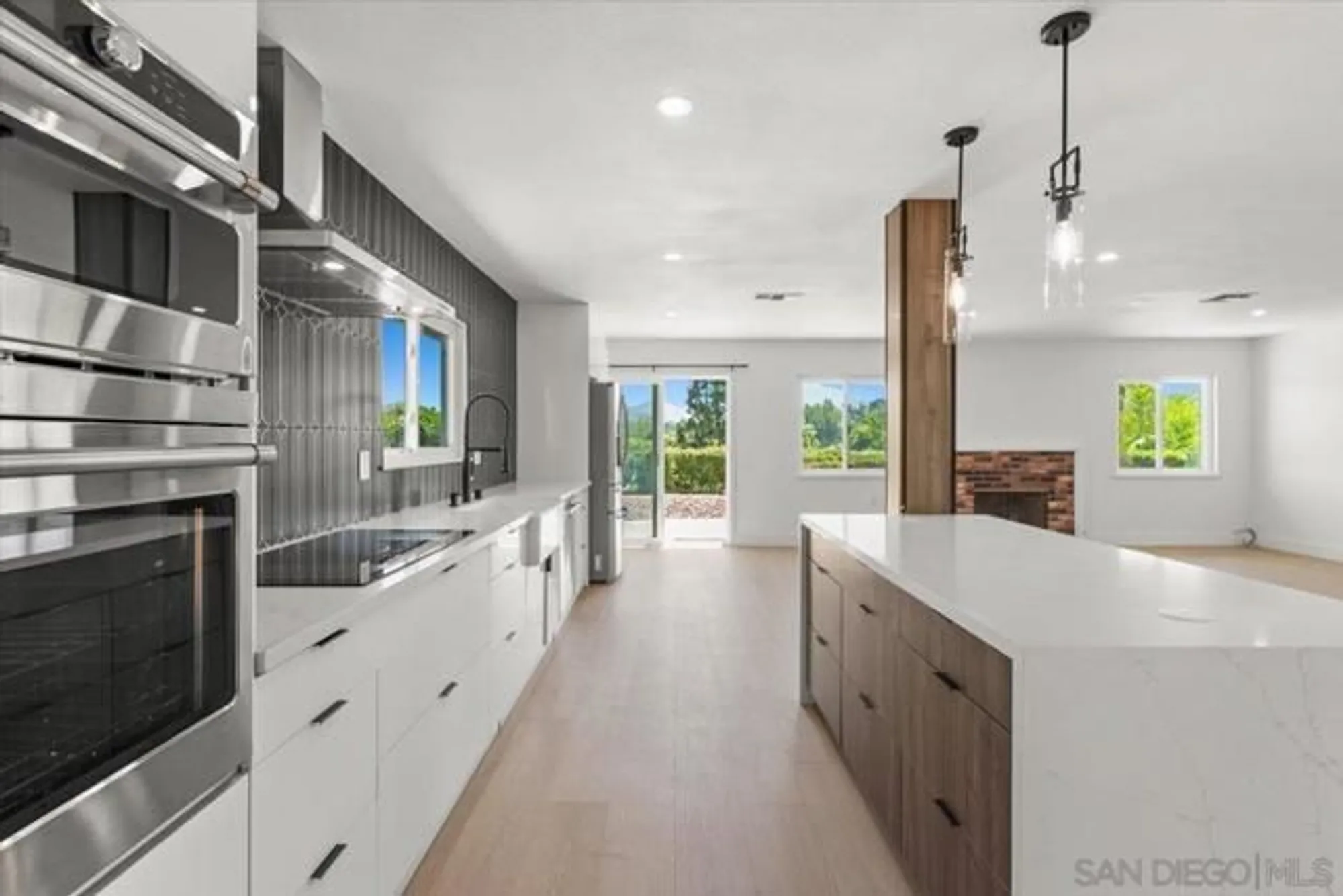 Property Slideshow image 11 of 36 | 16413 roca dr, San Diego, CA, 92128